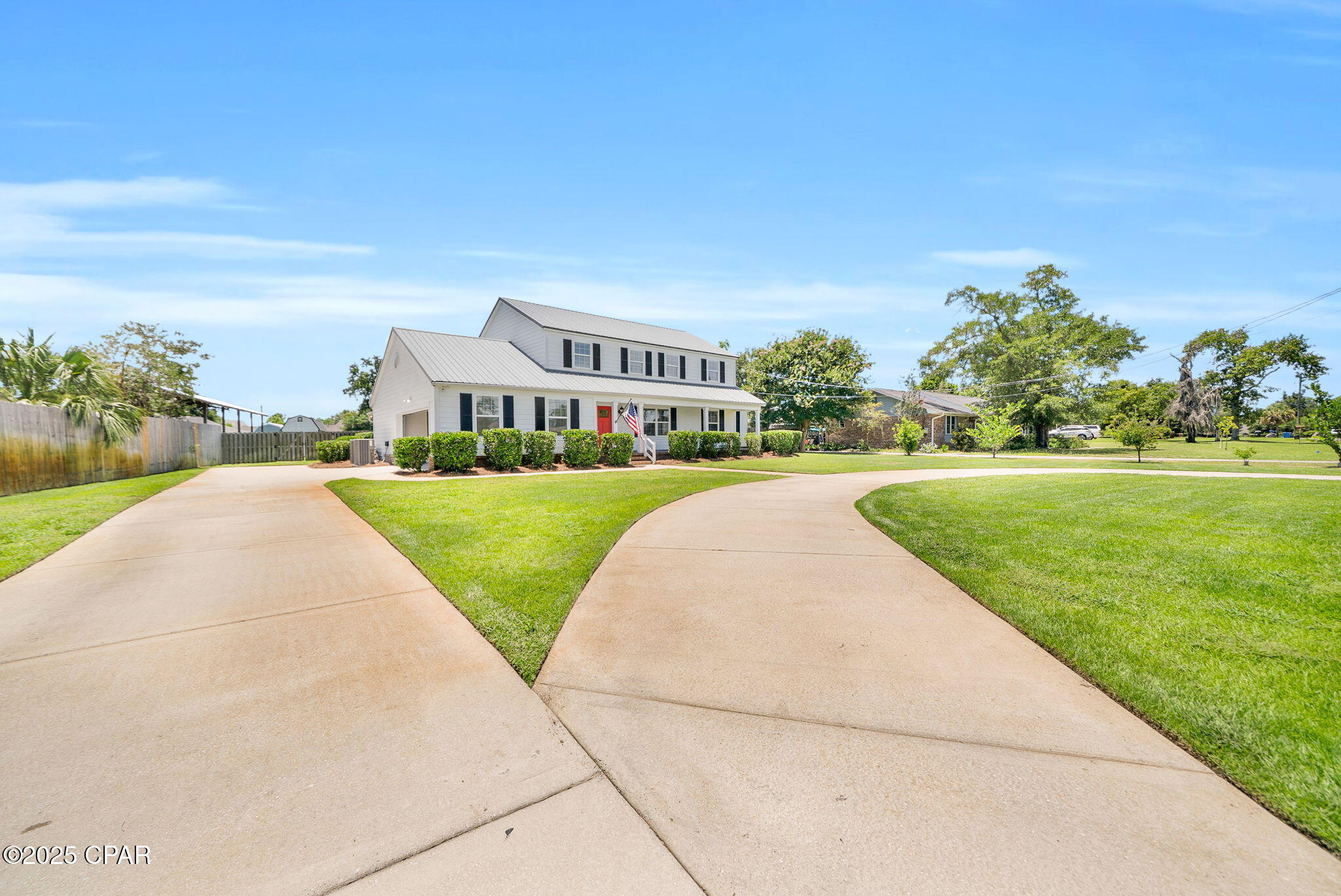 2207 W 33rd Street