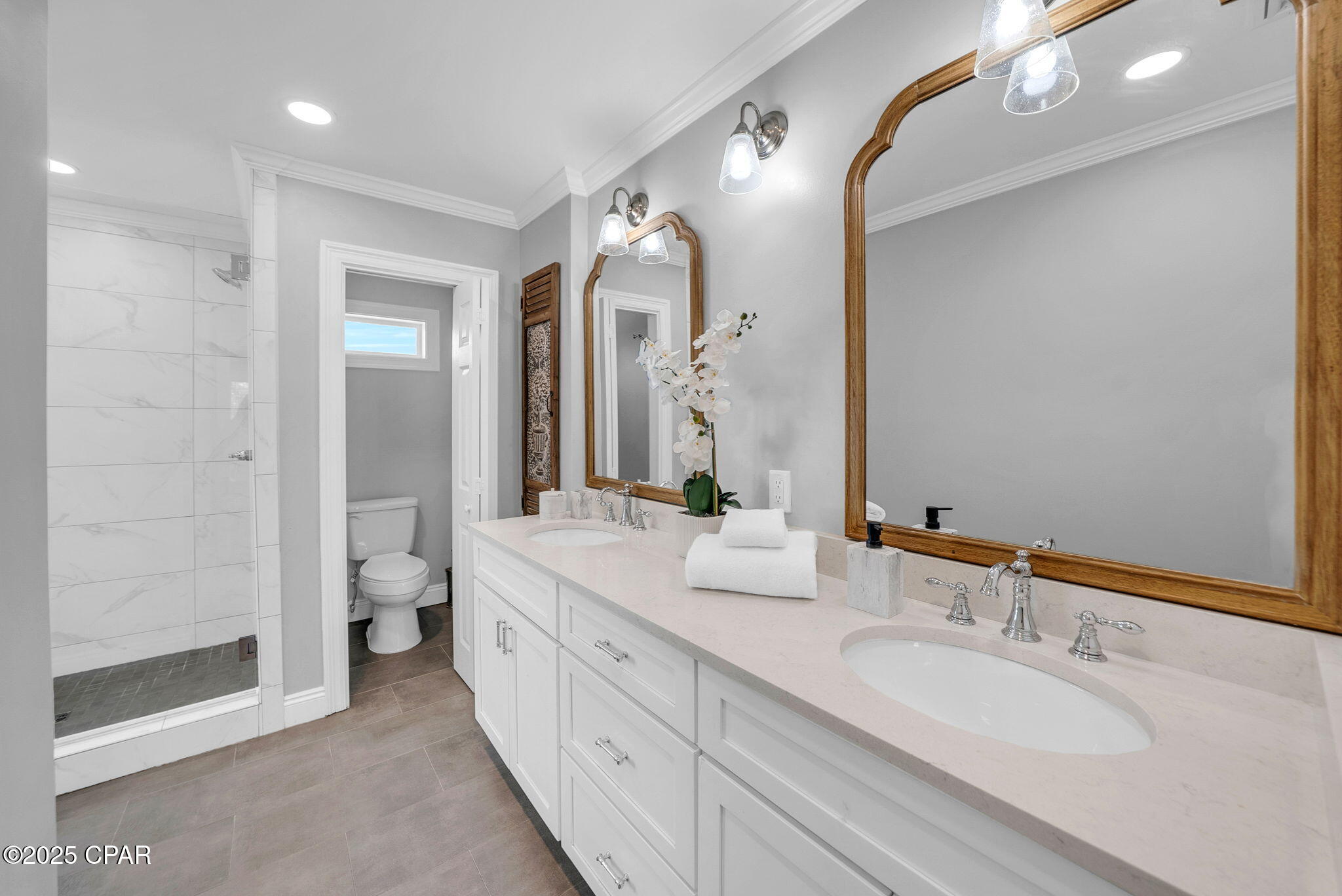 2207 W 33rd Street