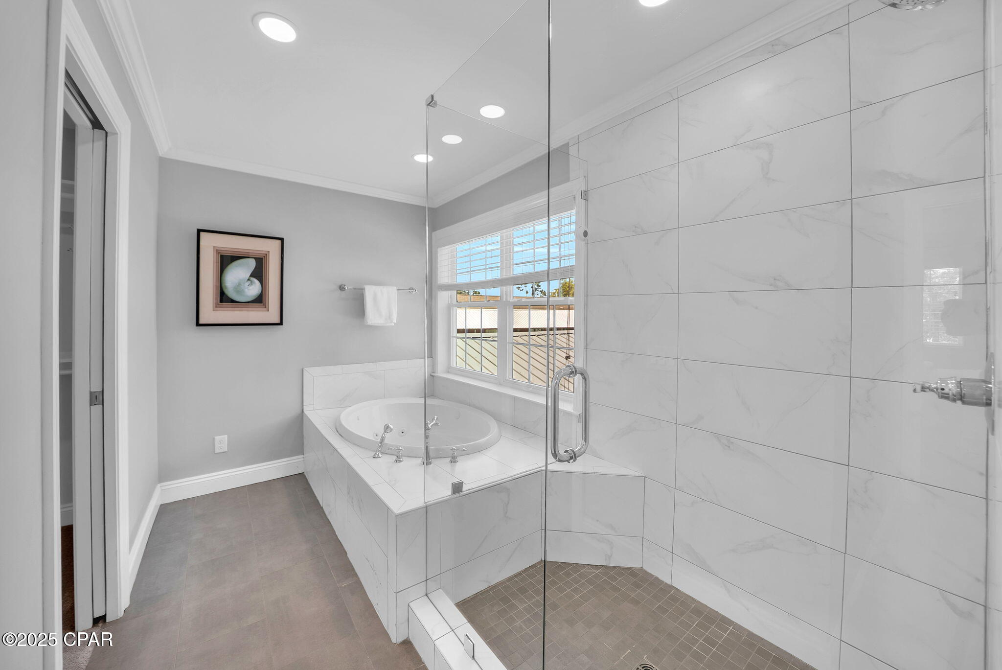 2207 W 33rd Street
