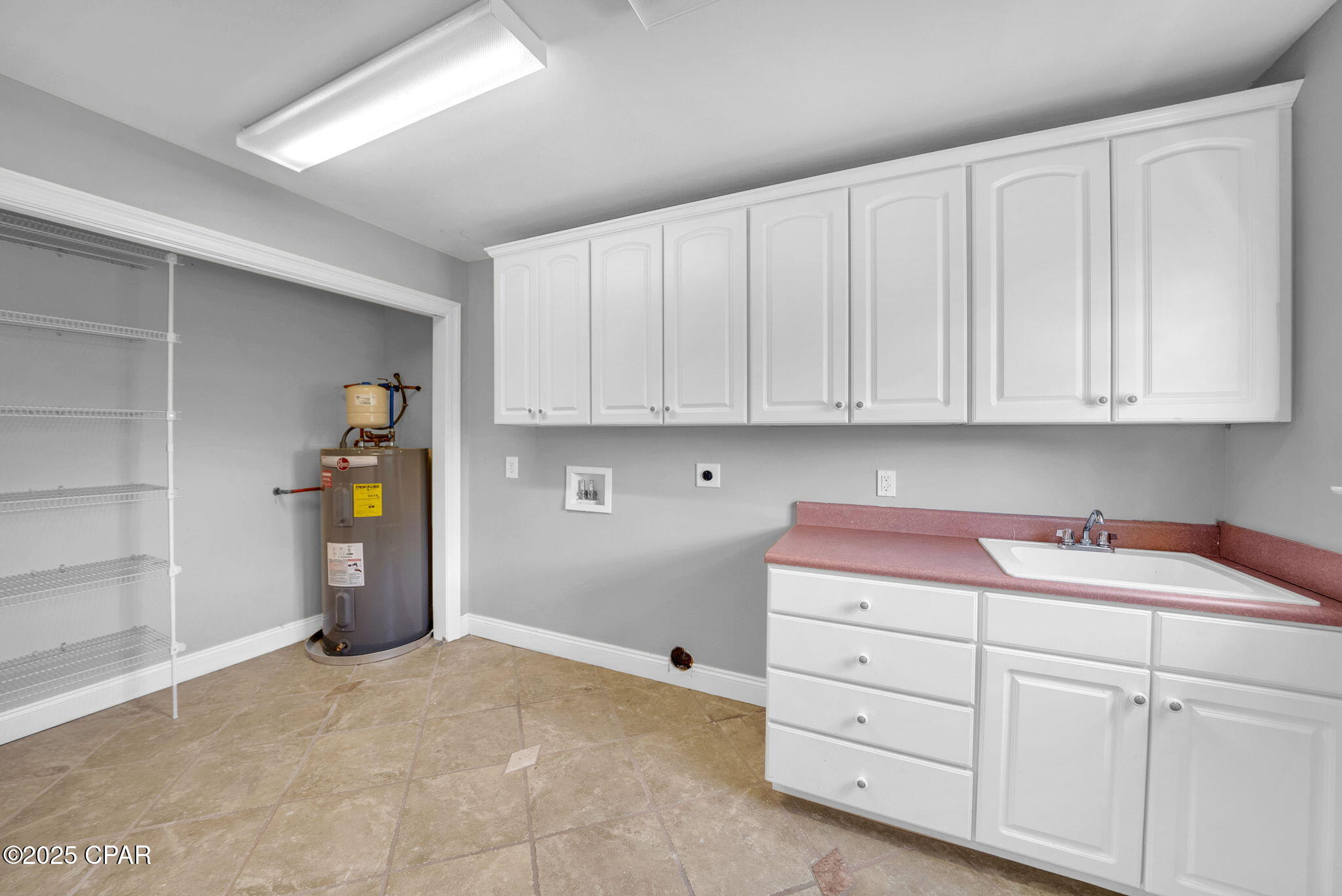 2207 W 33rd Street