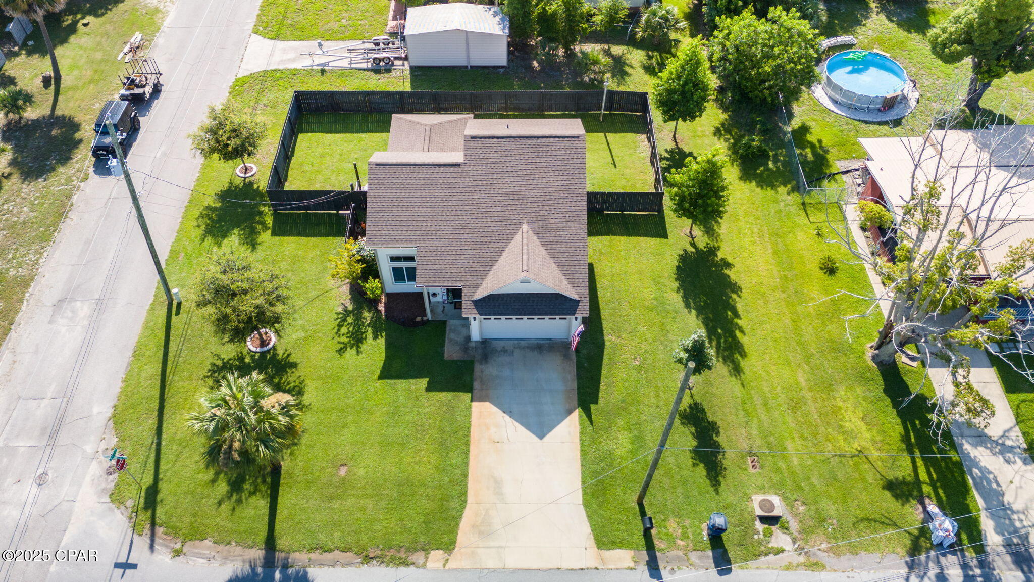 228 N Macarthur Avenue