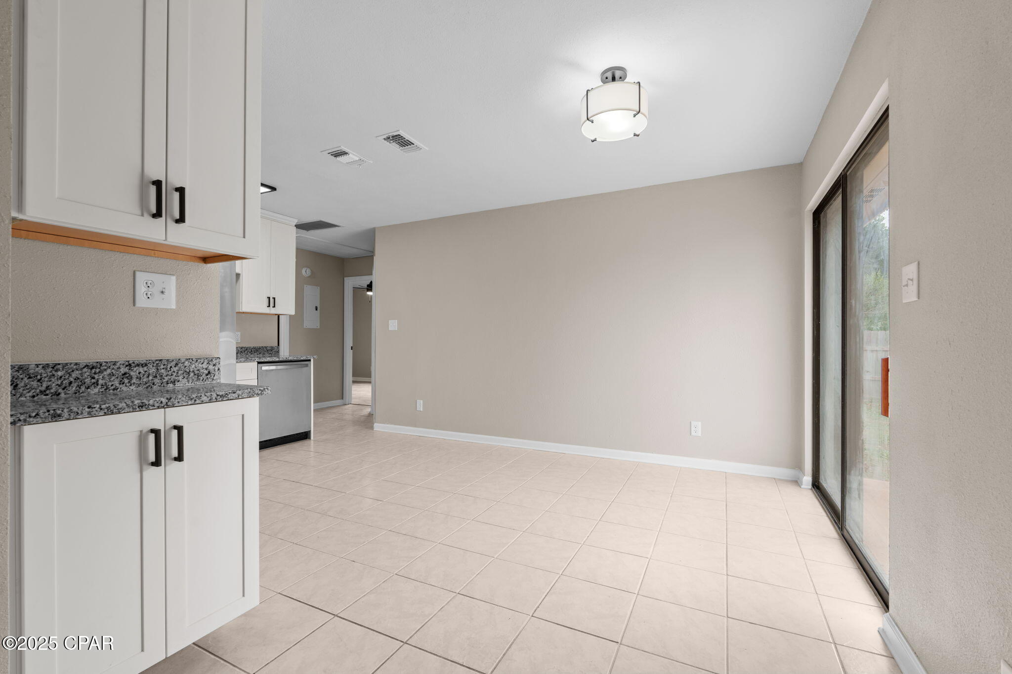 502 Sunshine Court