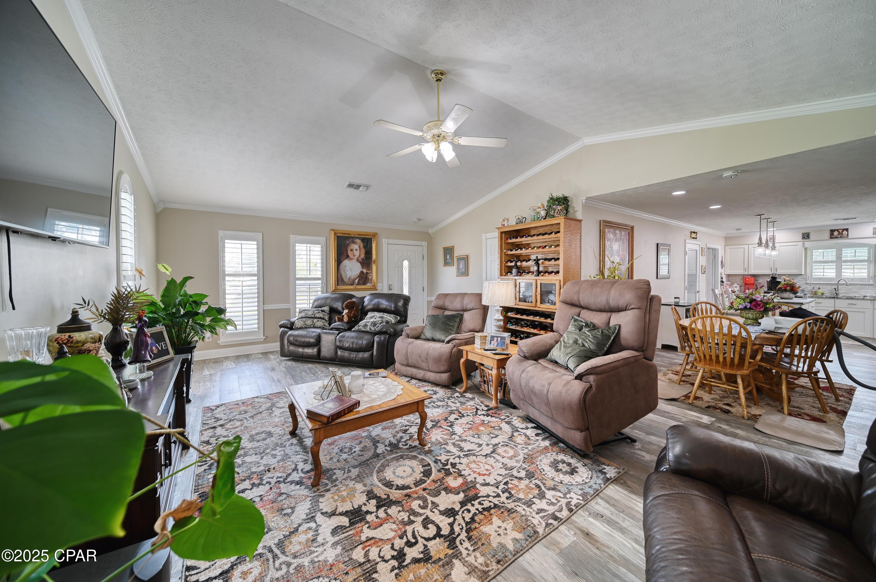 5514 Lakewood Circle