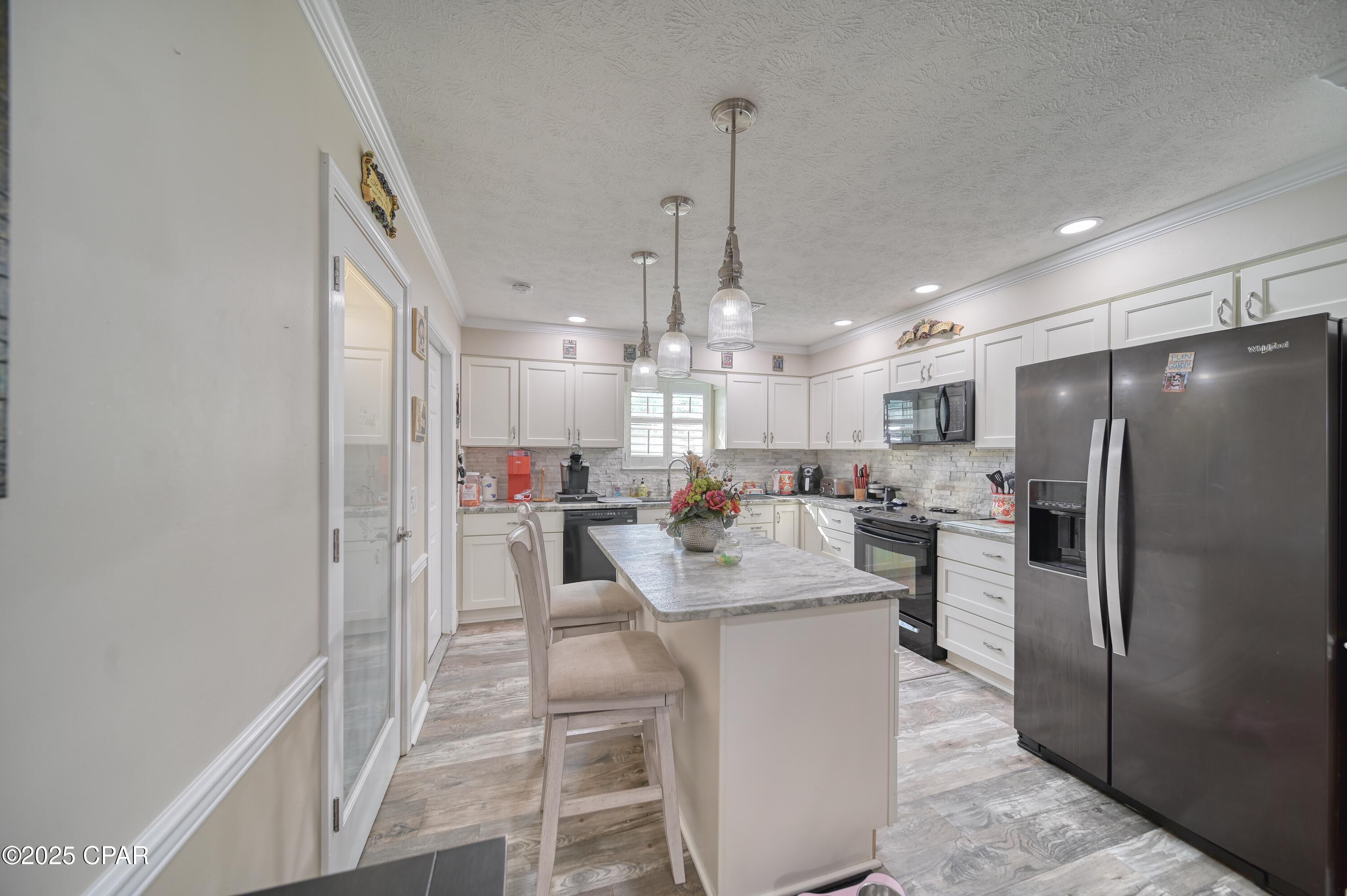 5514 Lakewood Circle