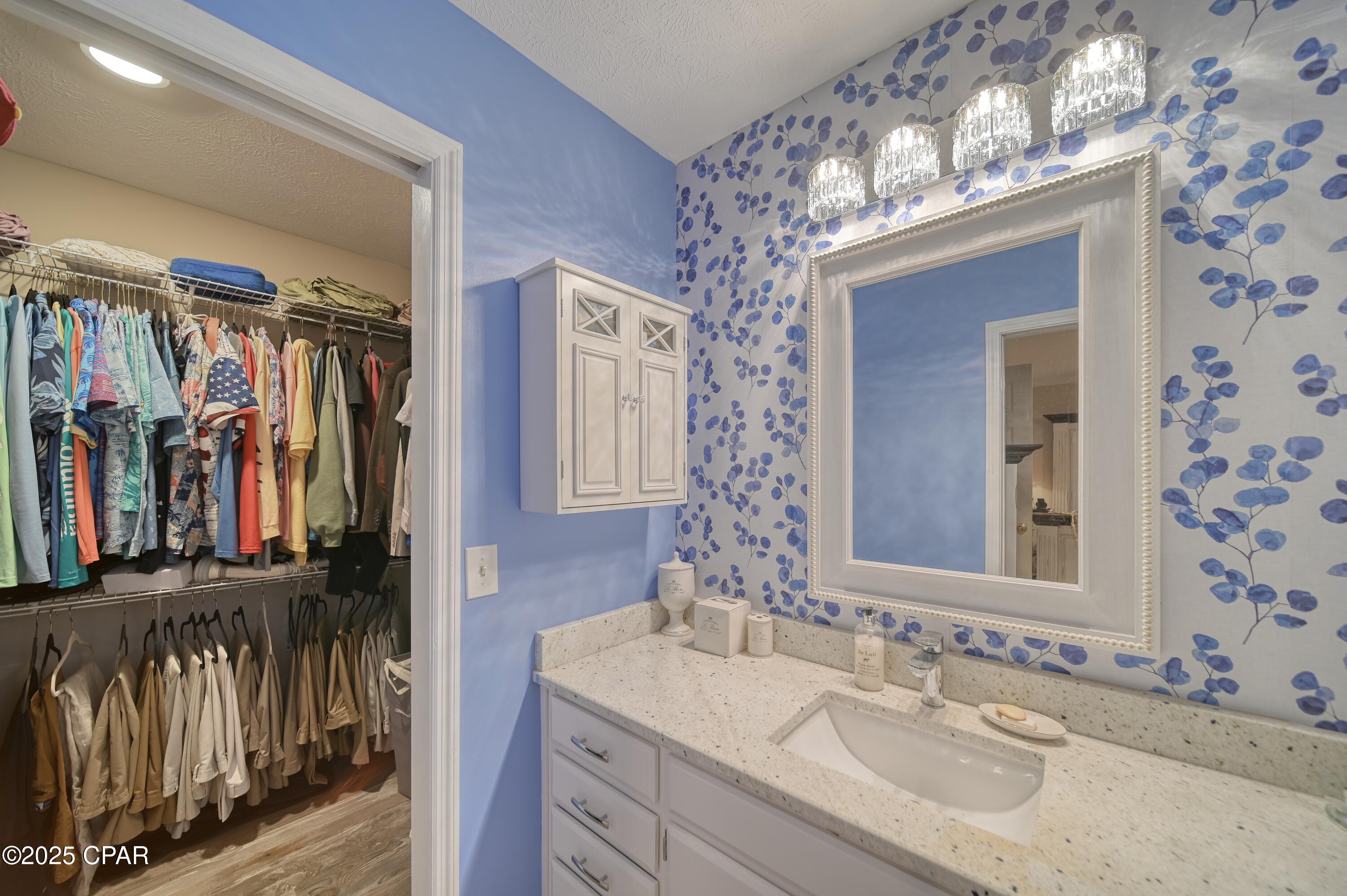 5514 Lakewood Circle