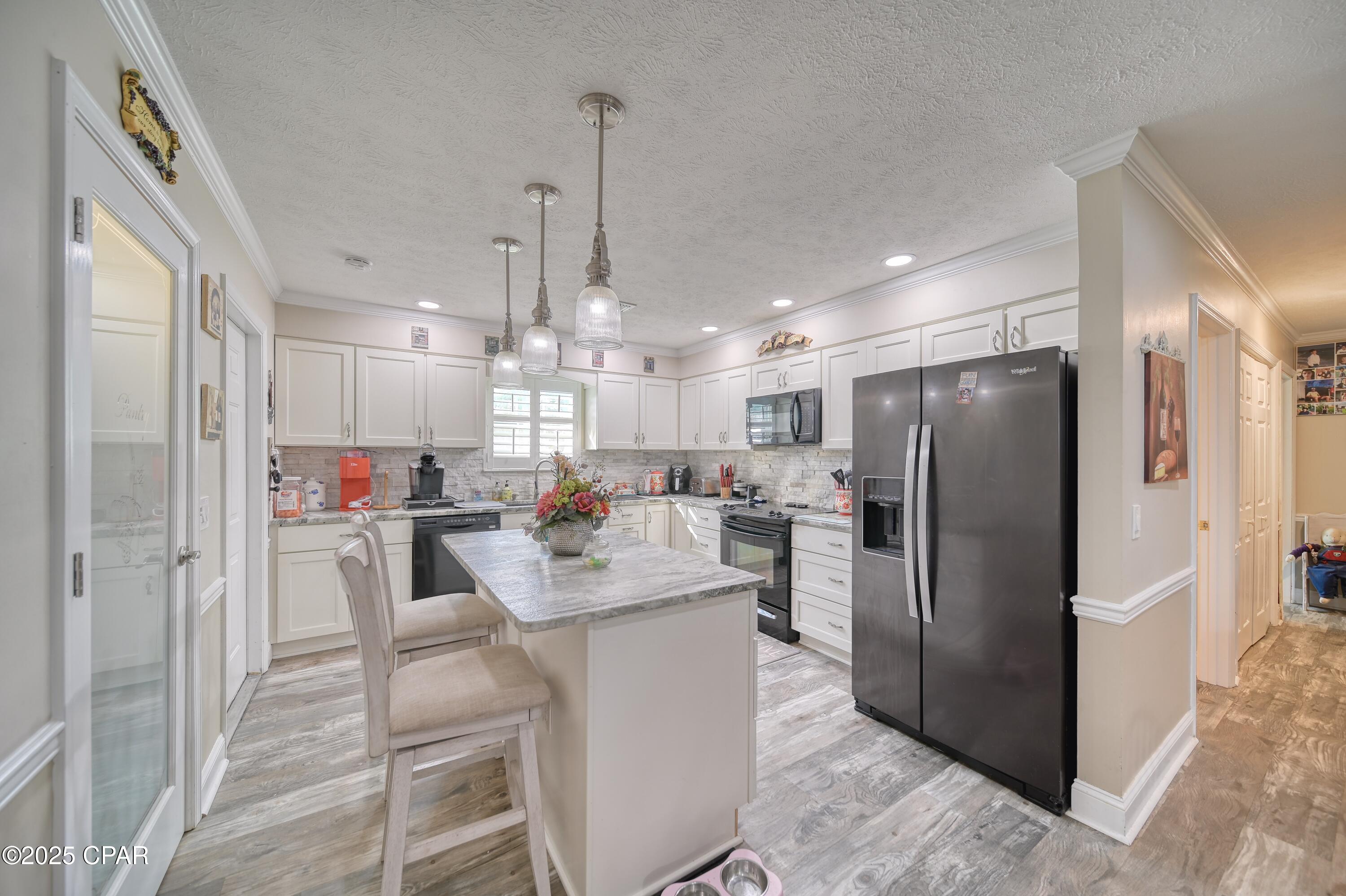 5514 Lakewood Circle