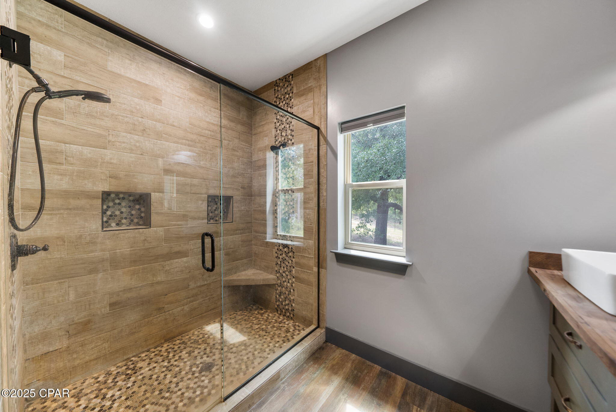 4832 Lake Ridge Drive