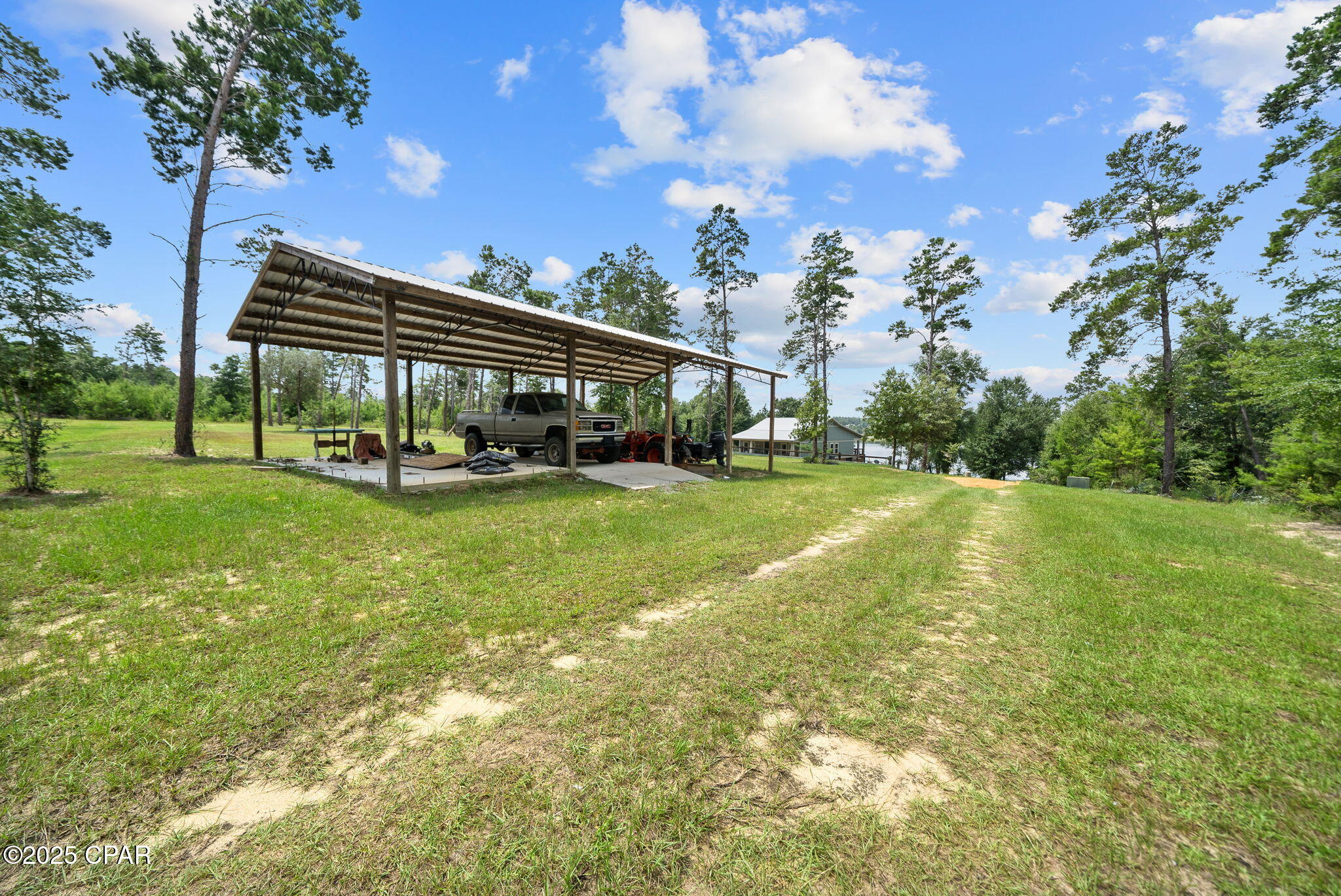 4832 Lake Ridge Drive