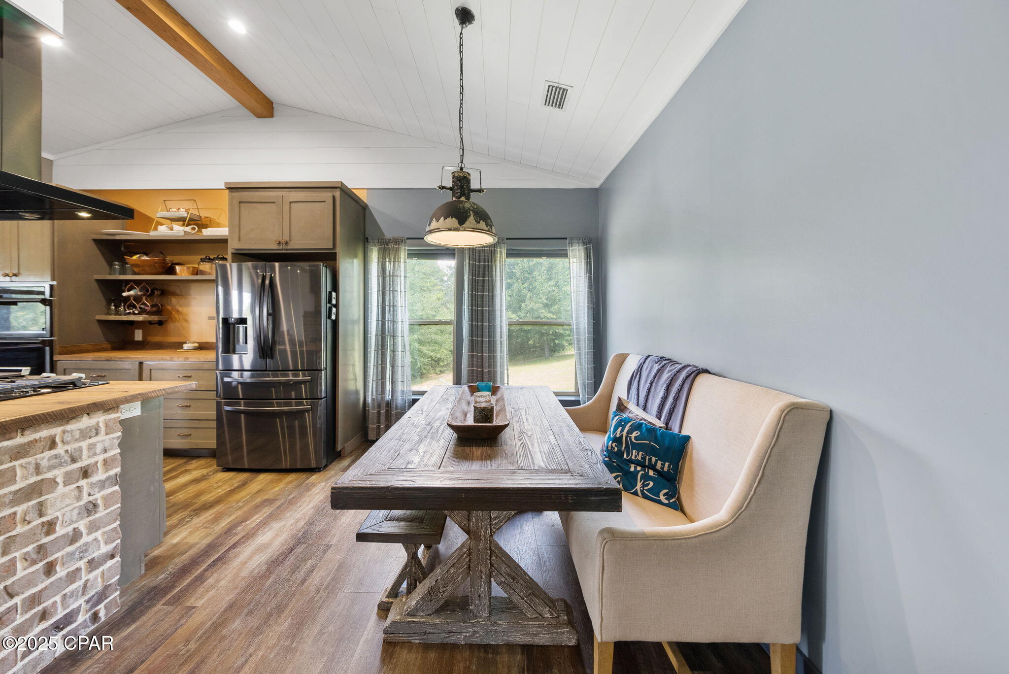 4832 Lake Ridge Drive