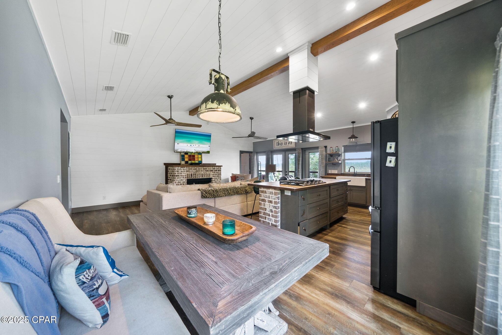 4832 Lake Ridge Drive