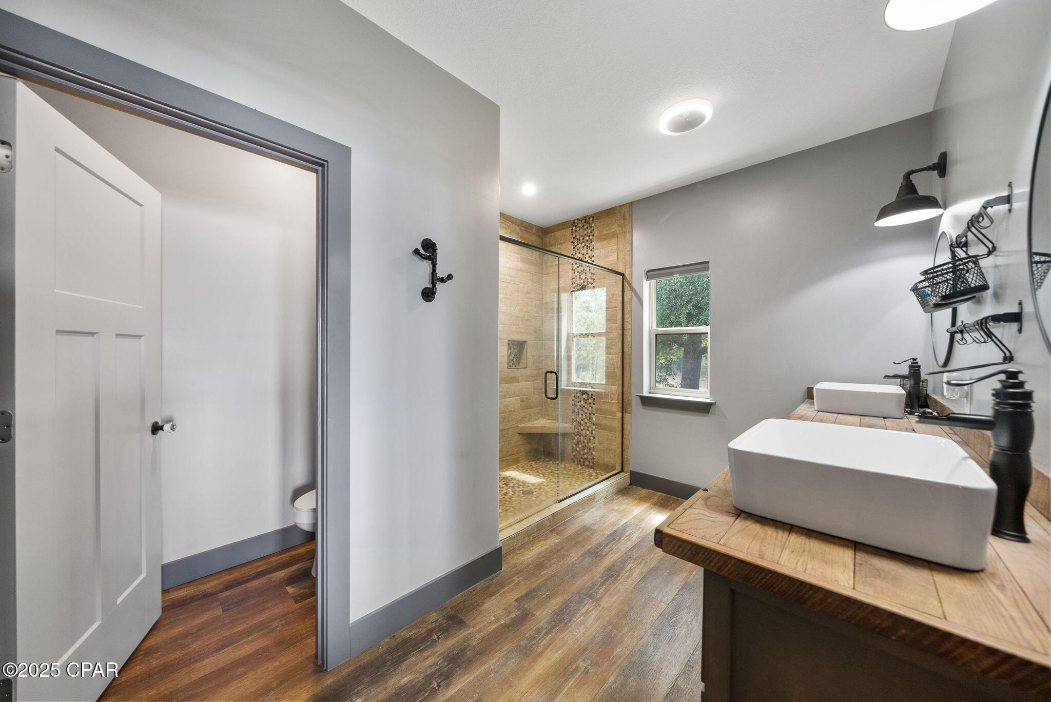 4832 Lake Ridge Drive