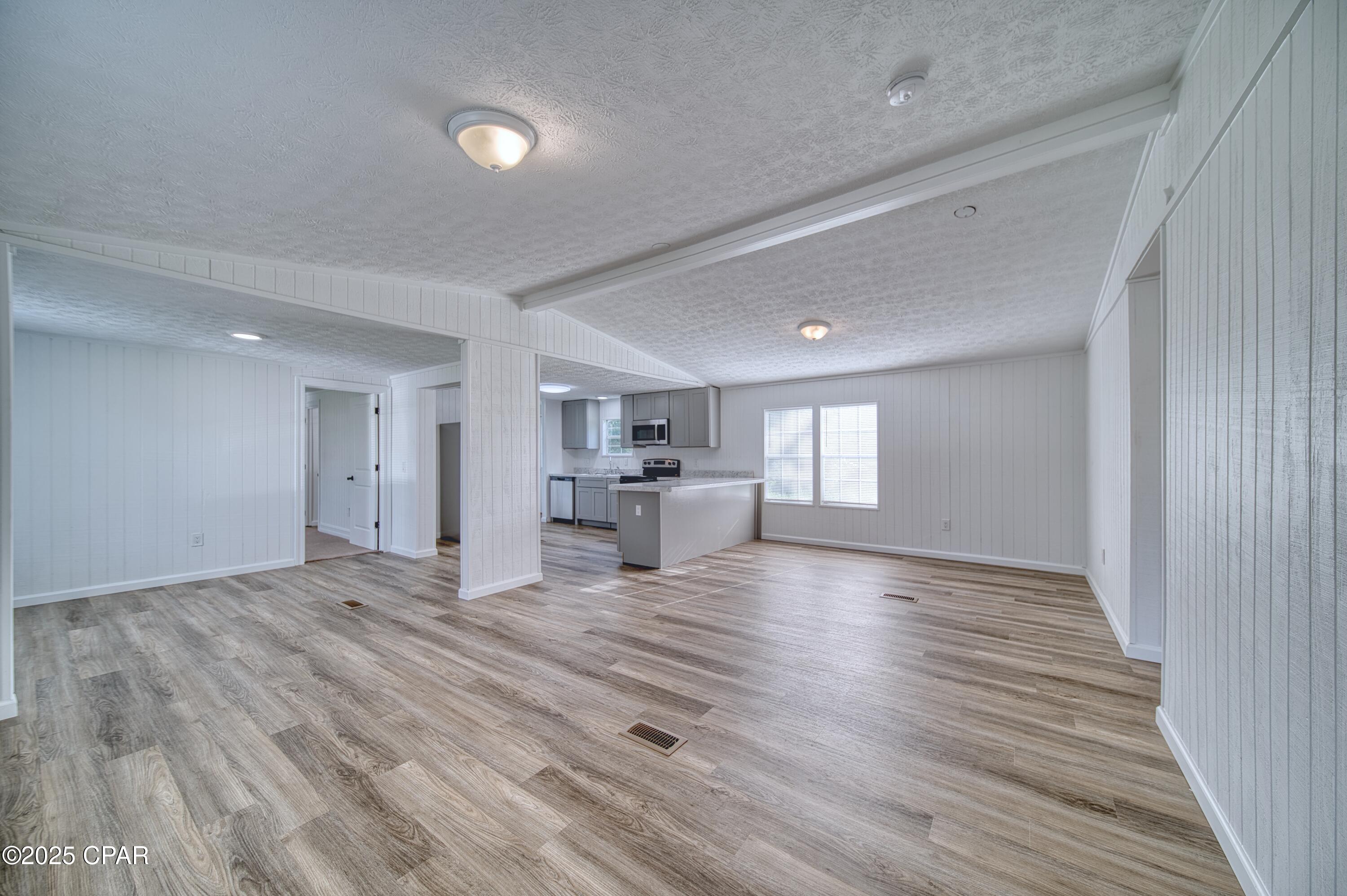 7923 Santa Rosa Avenue