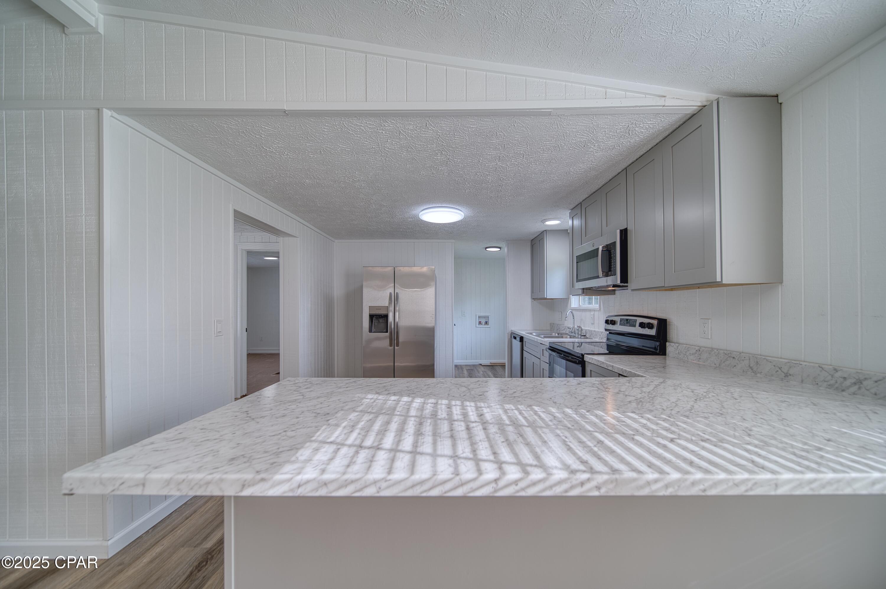 7923 Santa Rosa Avenue