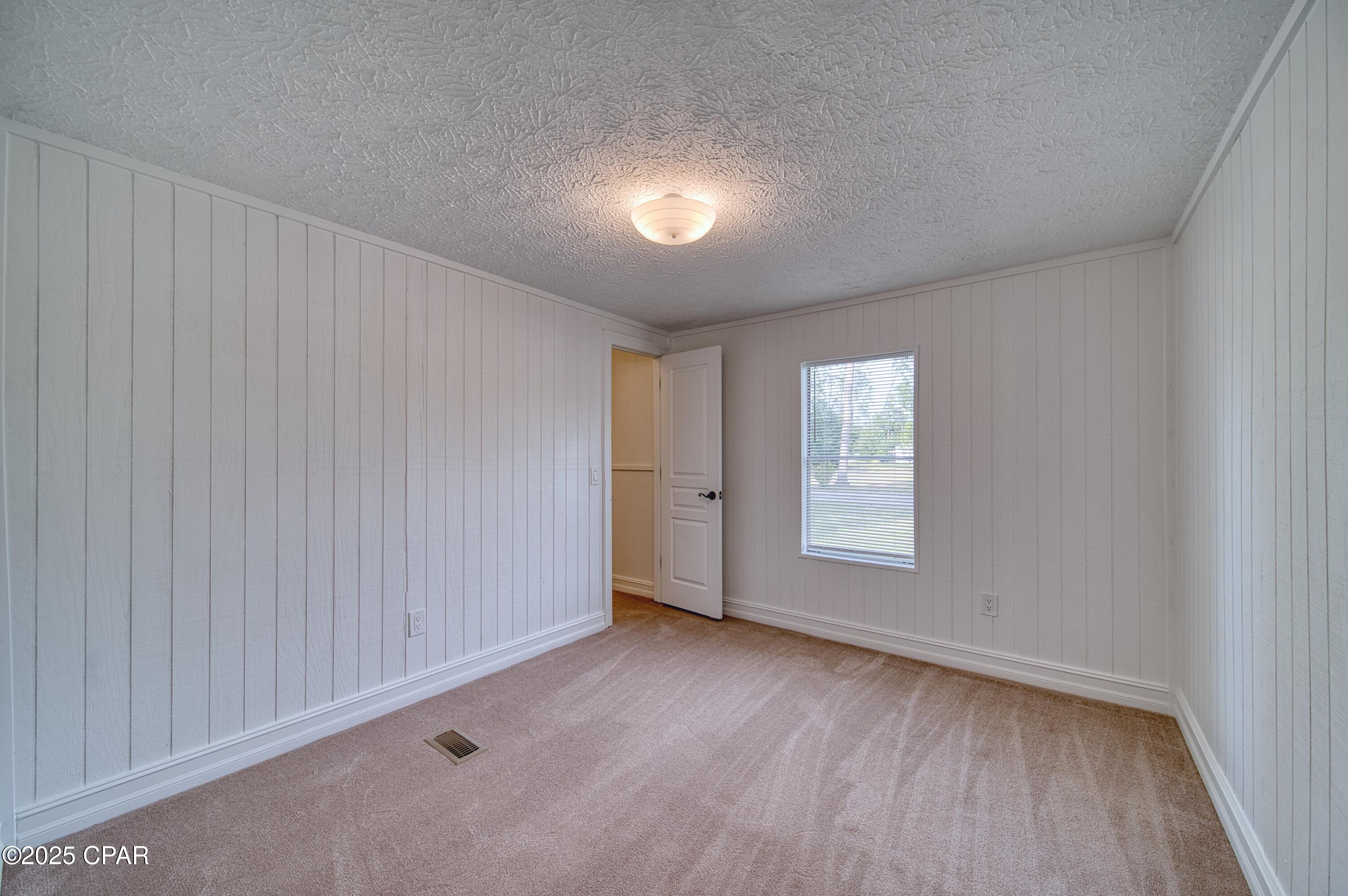 7923 Santa Rosa Avenue