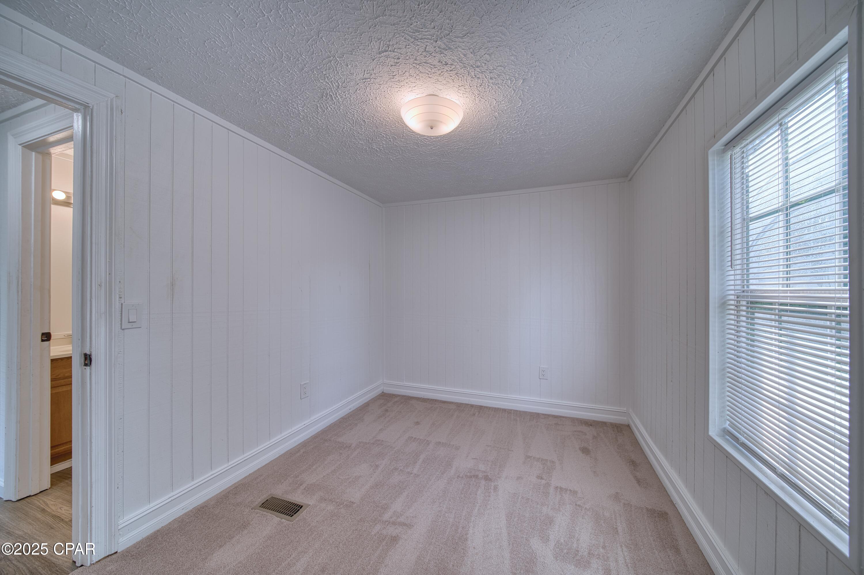 7923 Santa Rosa Avenue