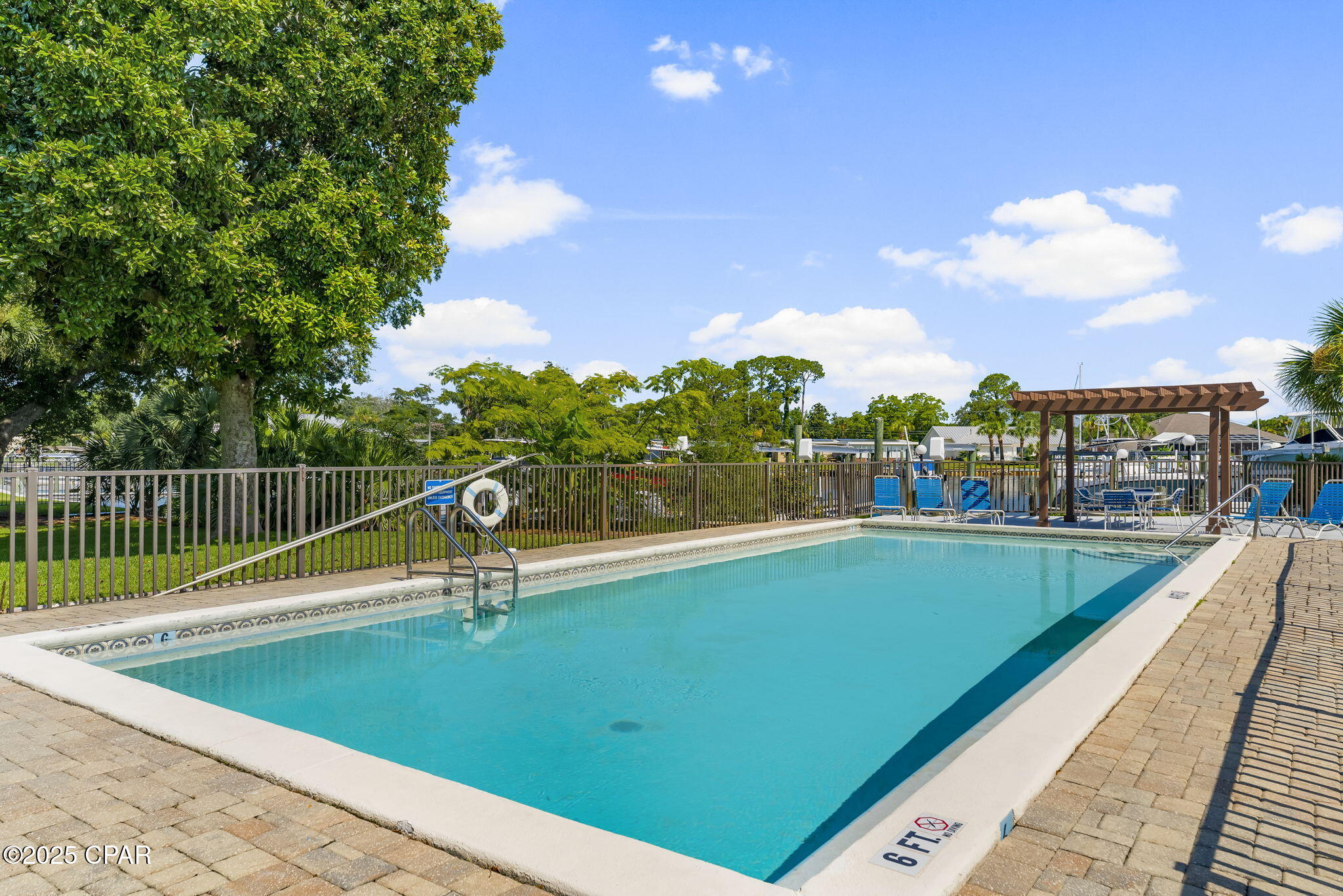 425 Bayshore Drive 12