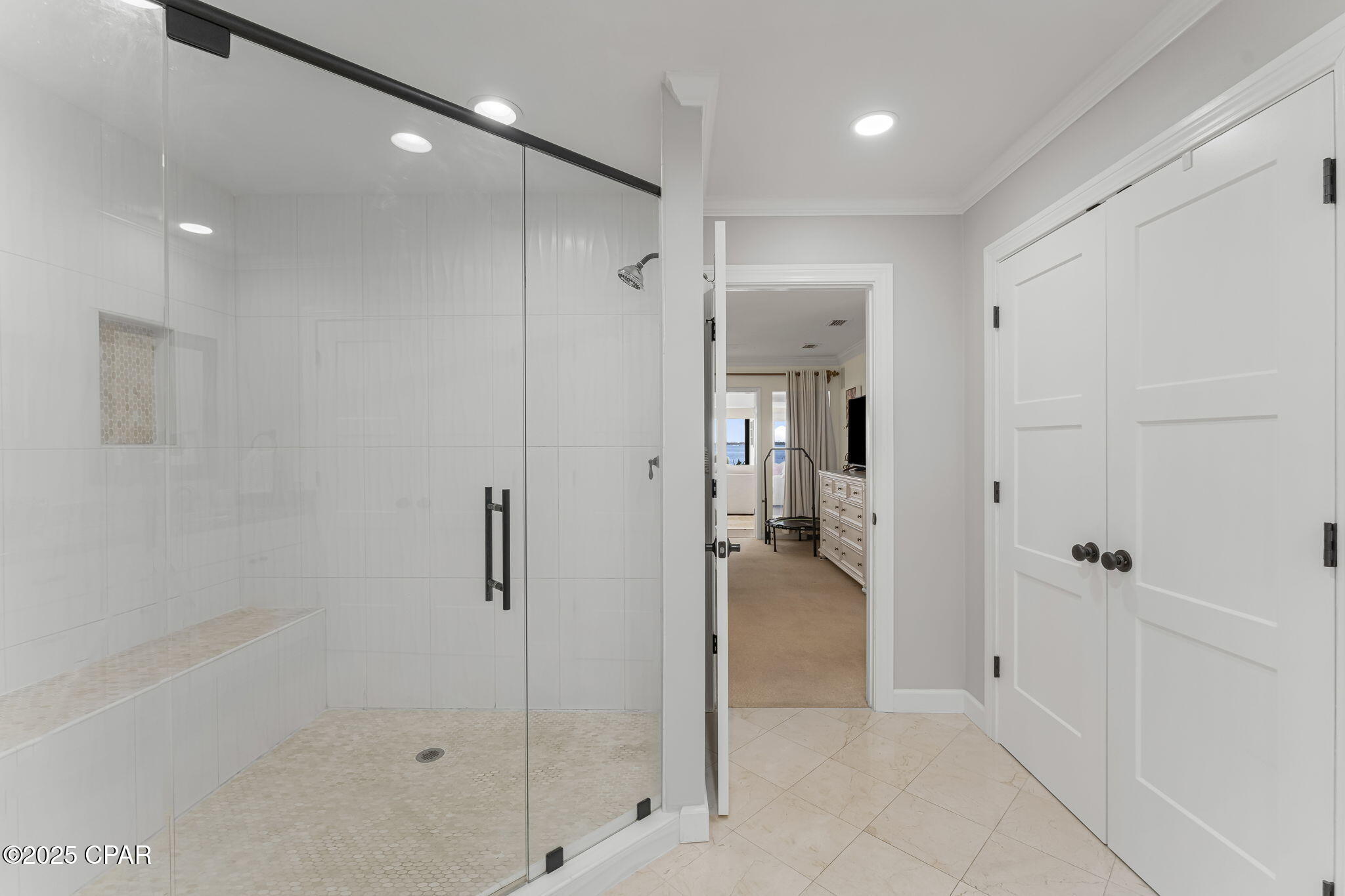 425 Bayshore Drive 12