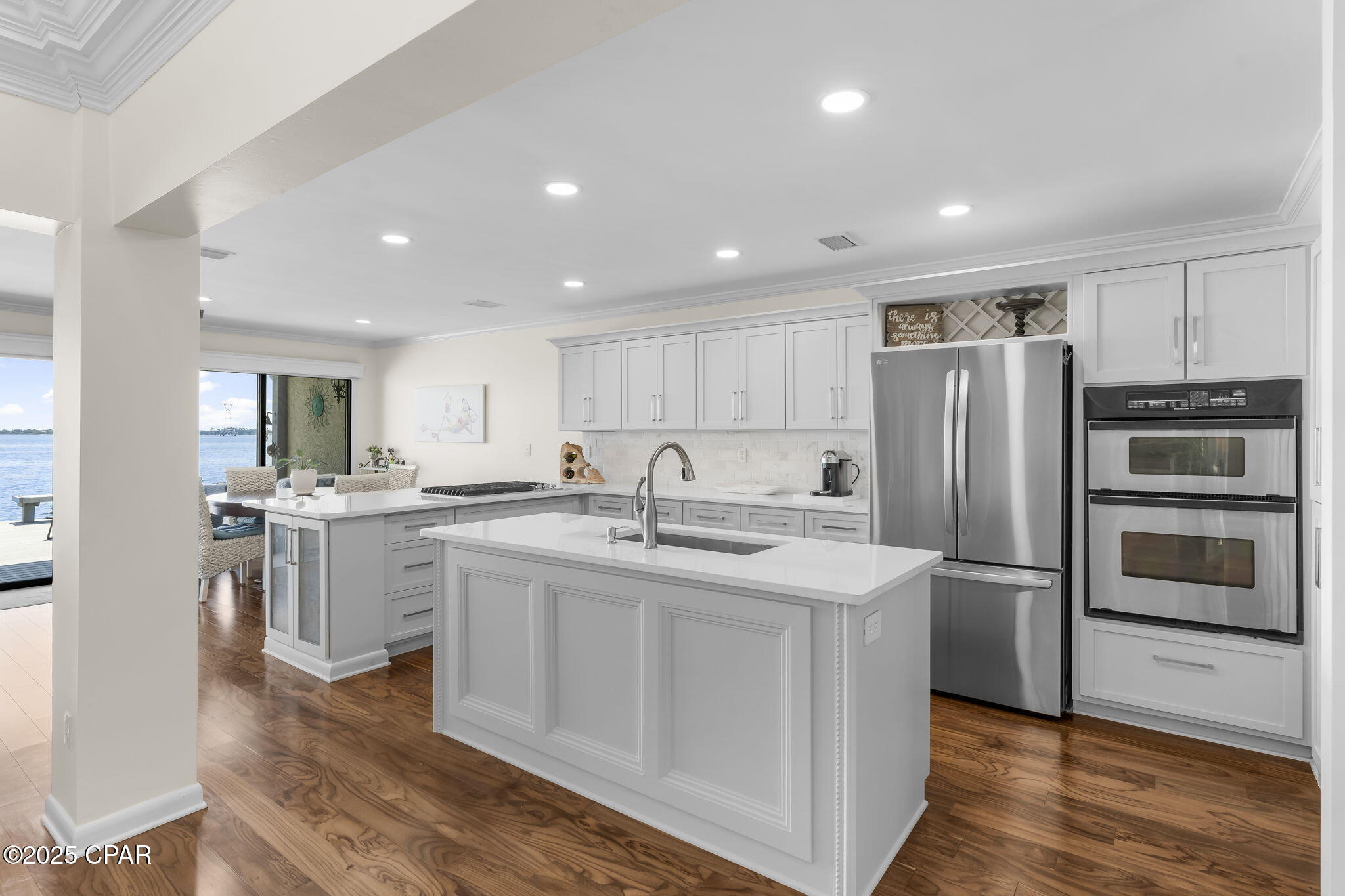 425 Bayshore Drive 12