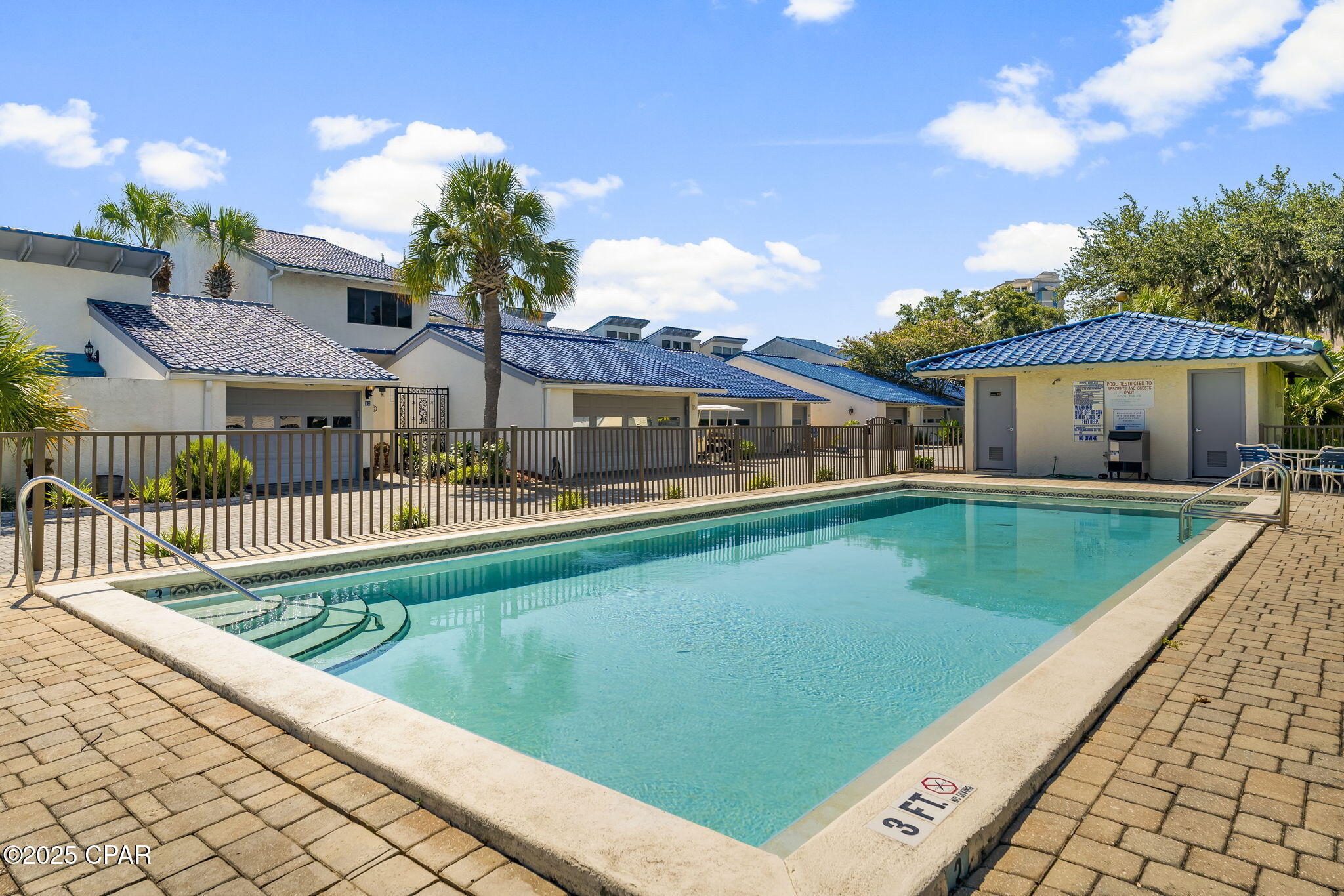 425 Bayshore Drive 12