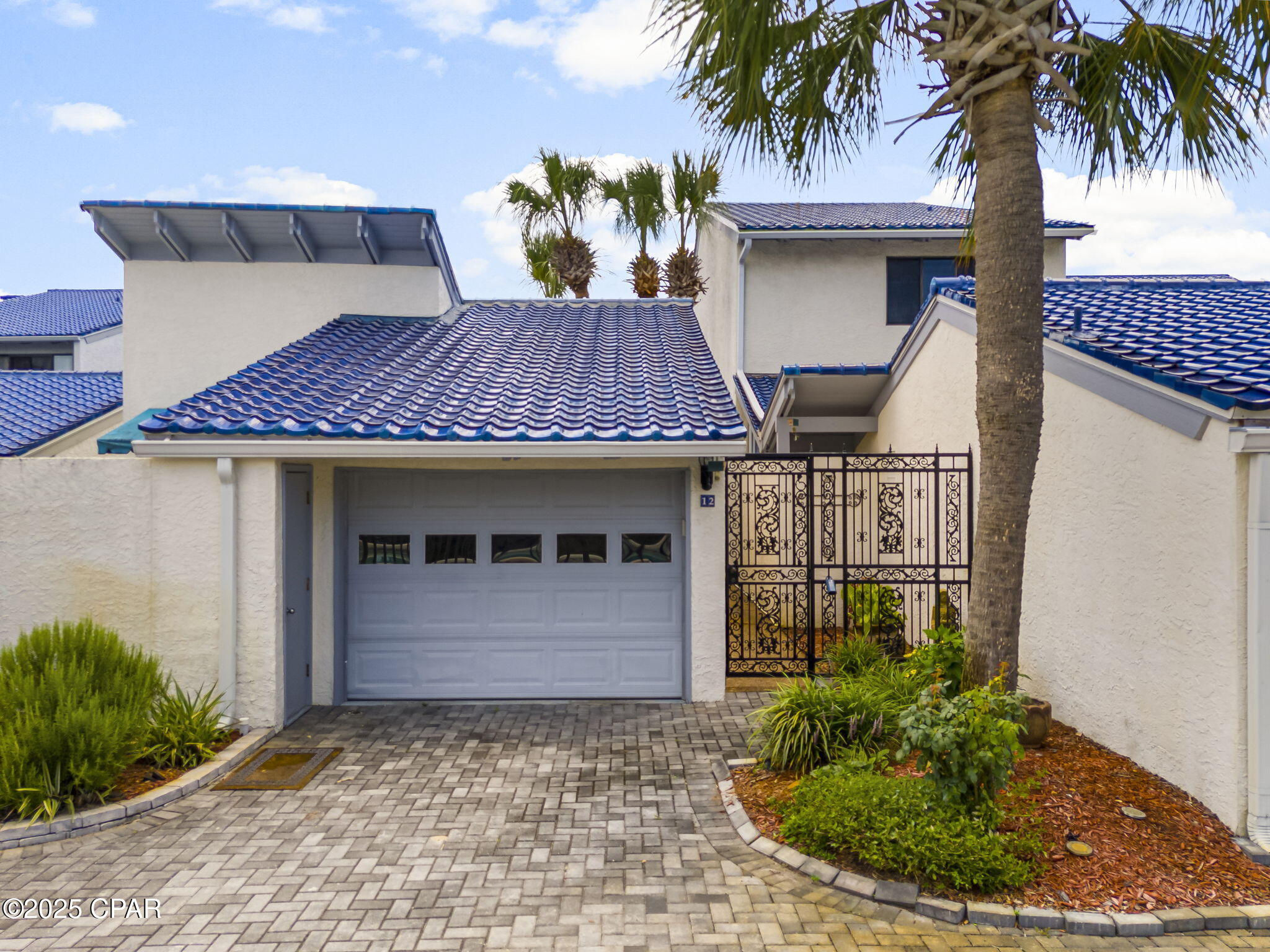 425 Bayshore Drive 12