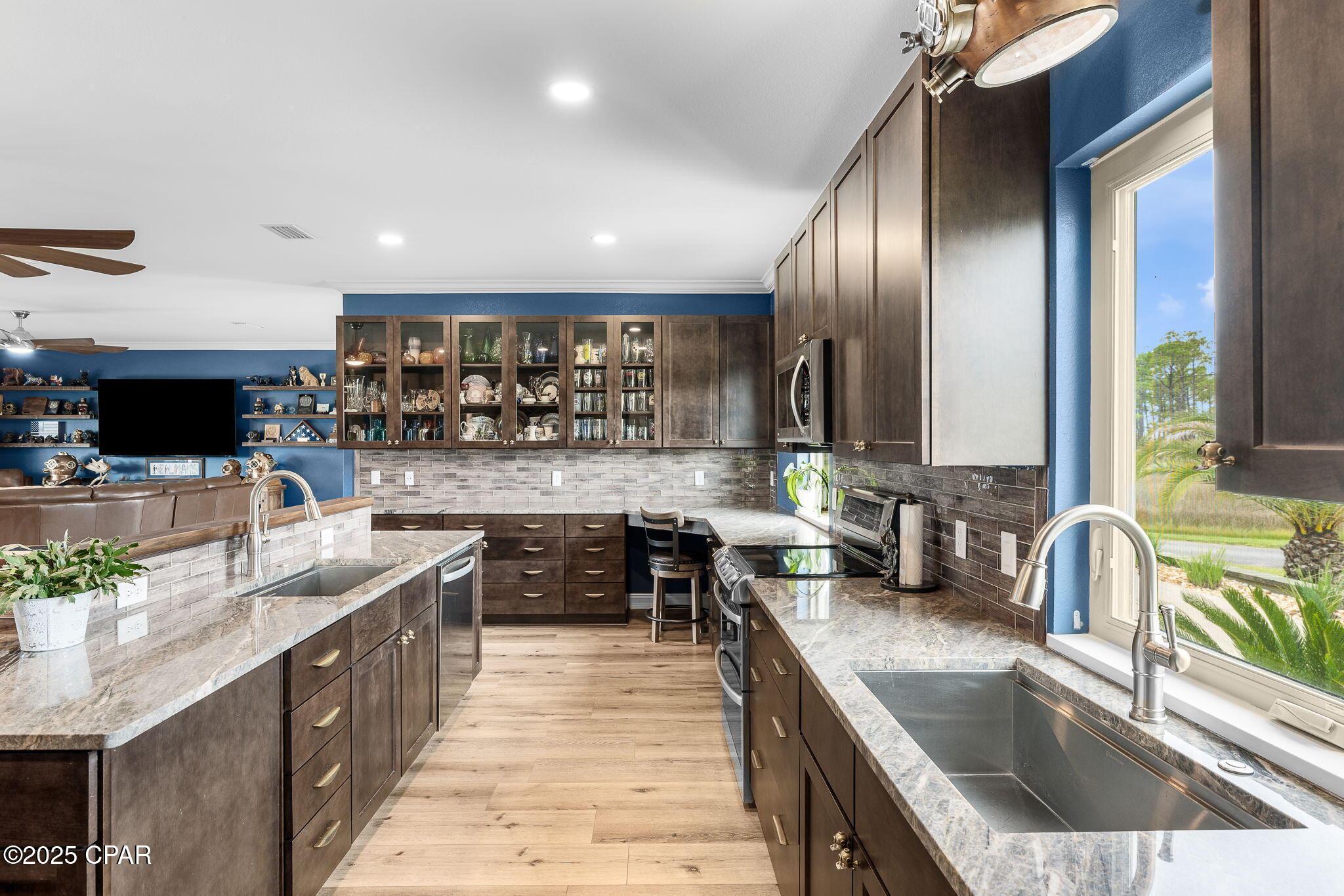 1019 Sunset Lane