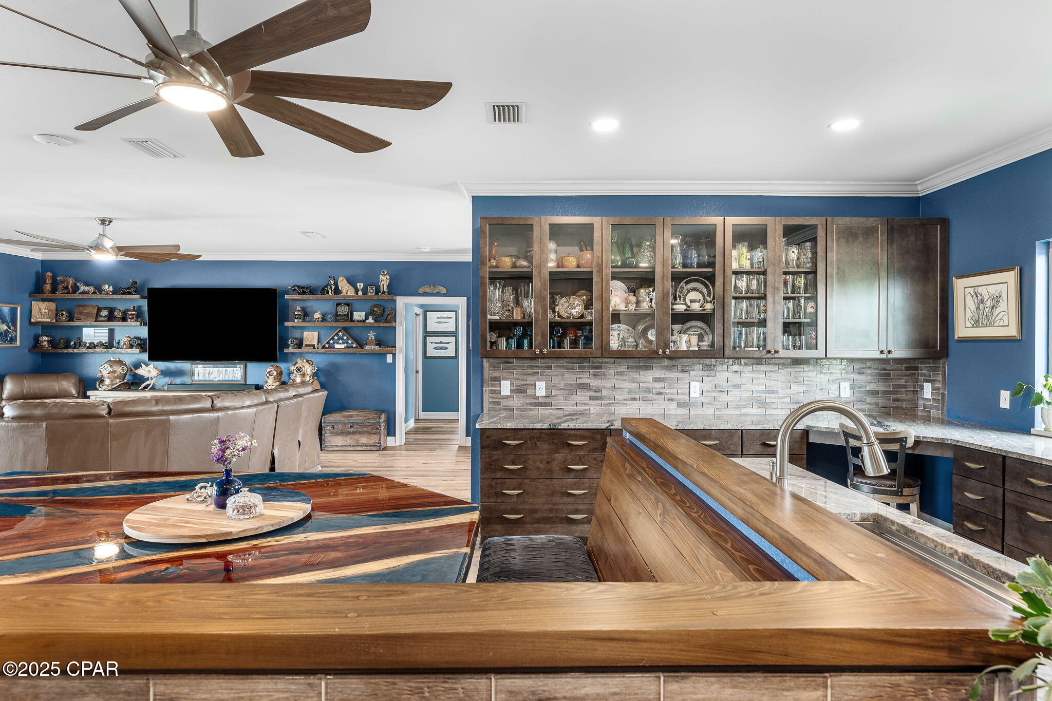 1019 Sunset Lane