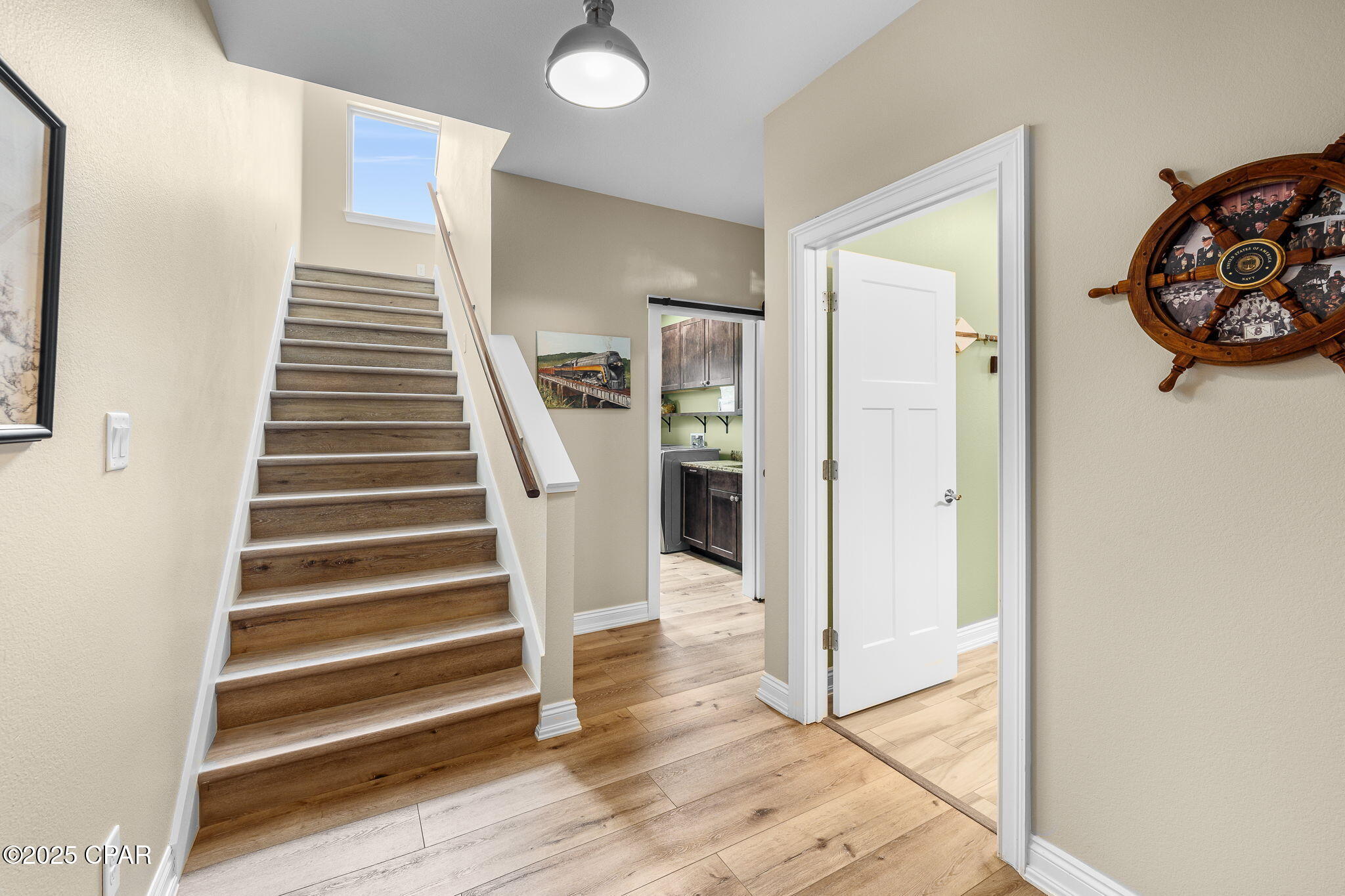 1019 Sunset Lane
