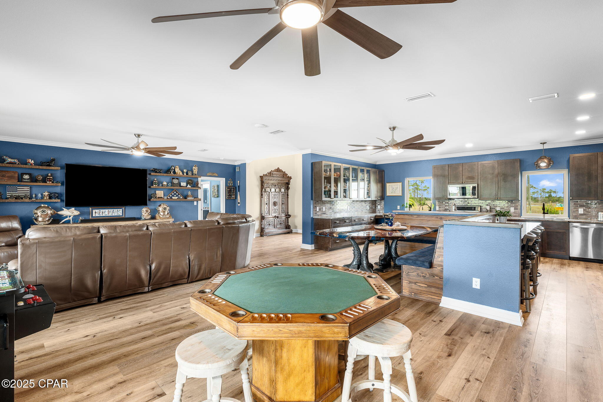 1019 Sunset Lane