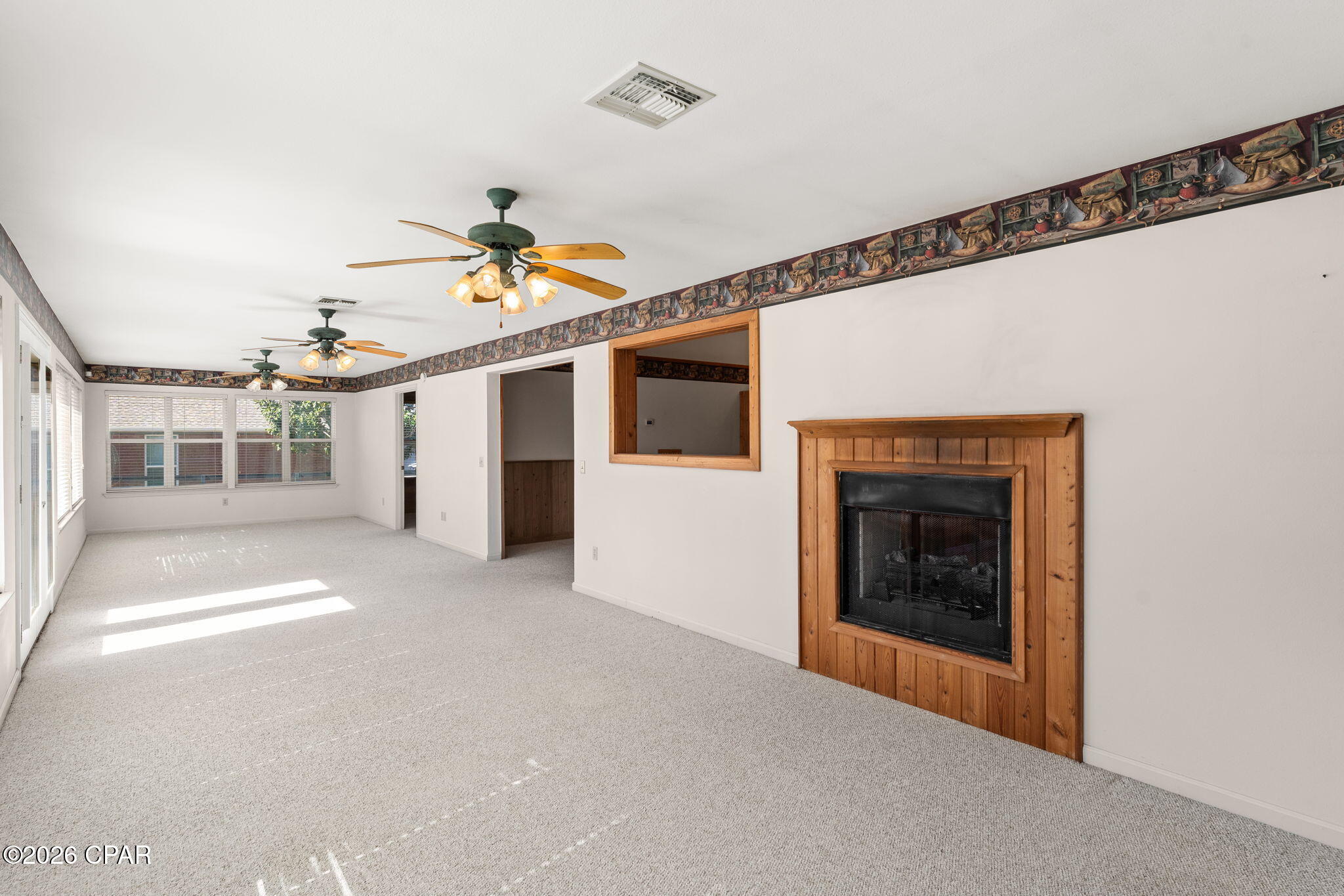 4330 De Len Drive