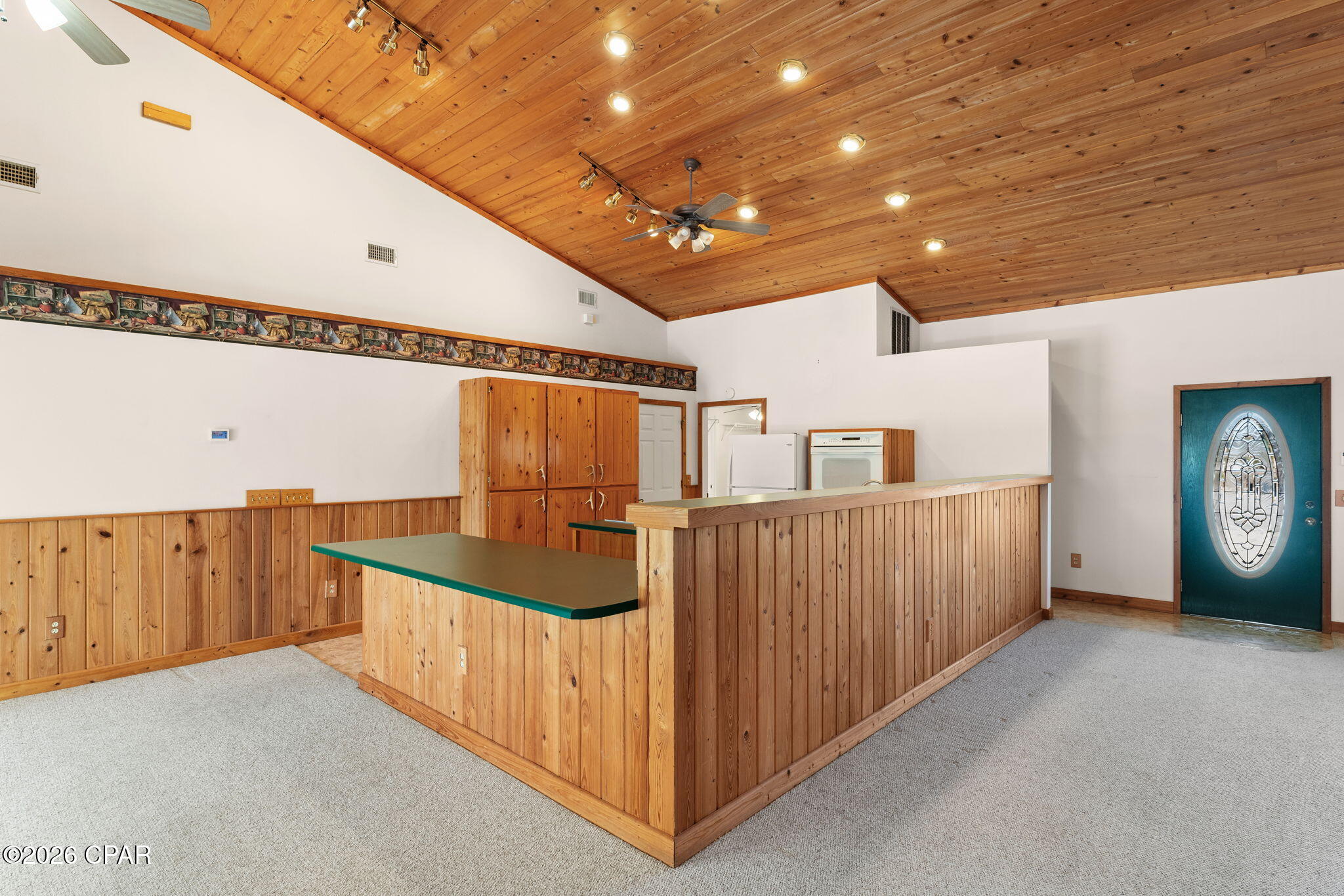 4330 De Len Drive