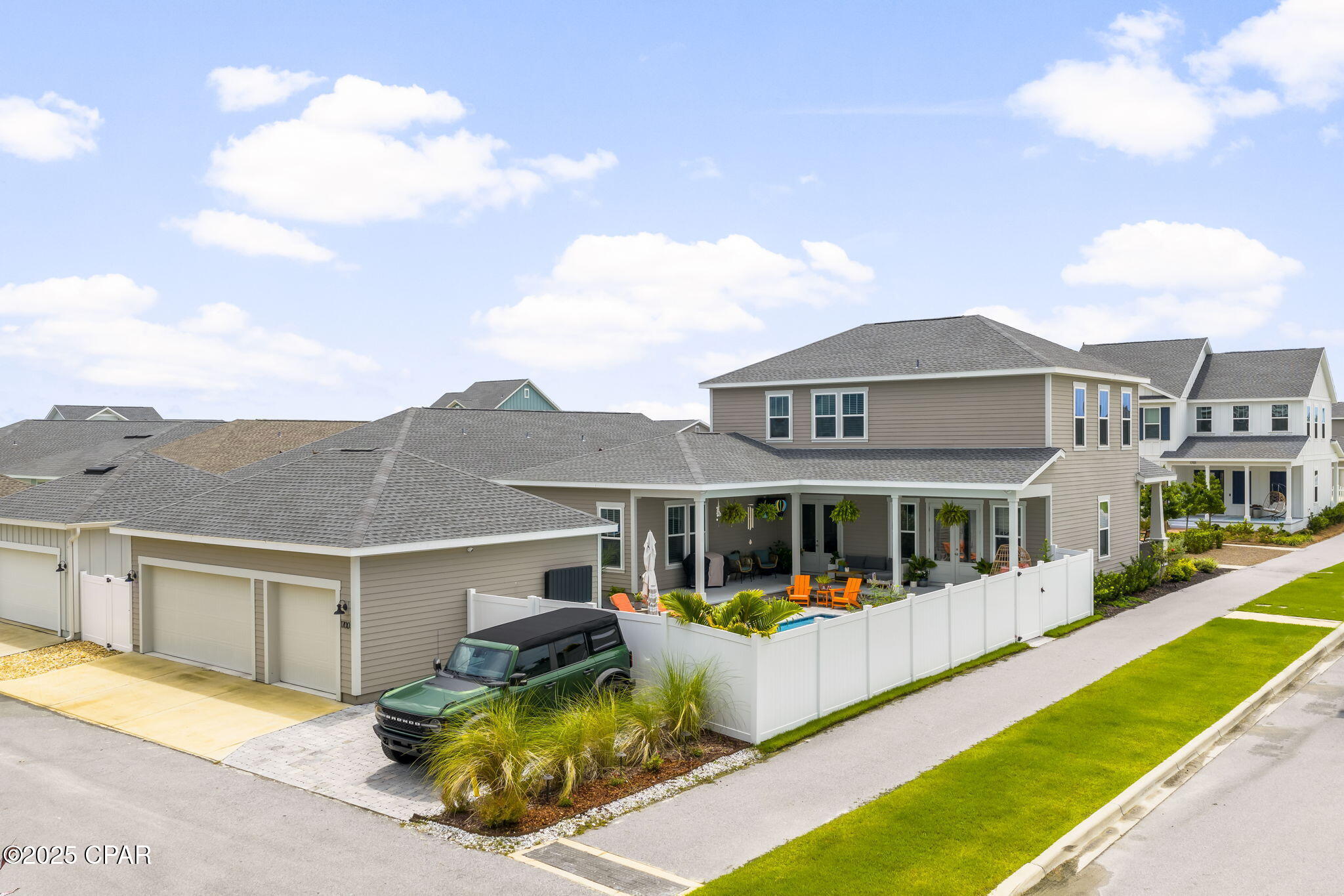 1700 Sumac Court