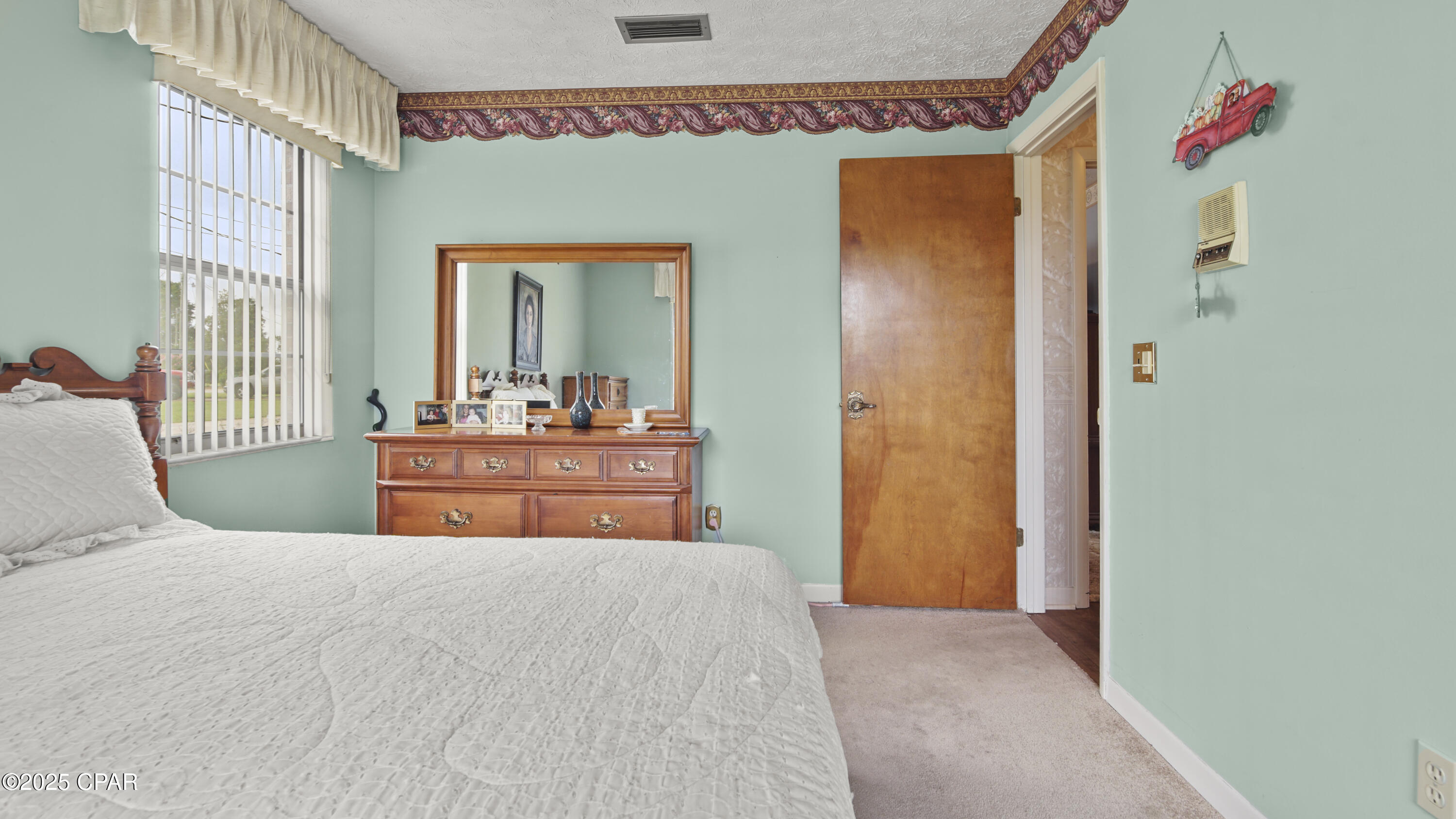 1303 Wildridge Road