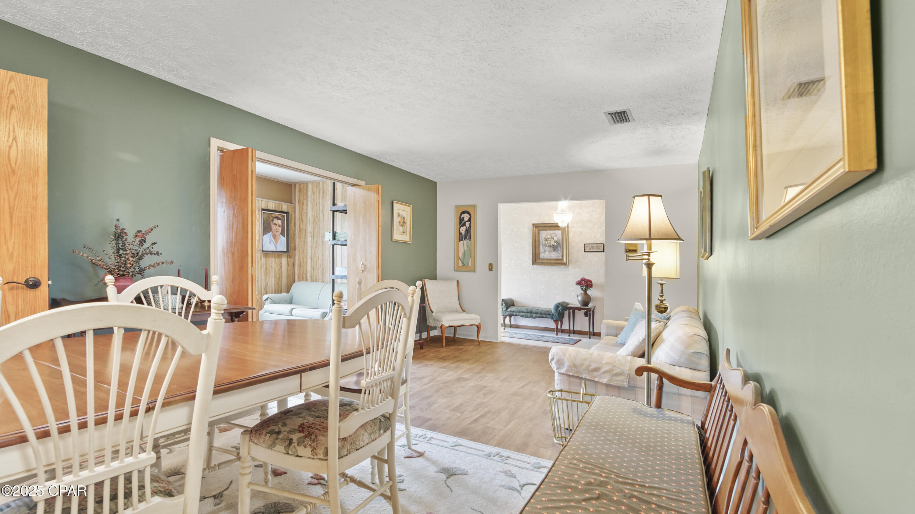1303 Wildridge Road
