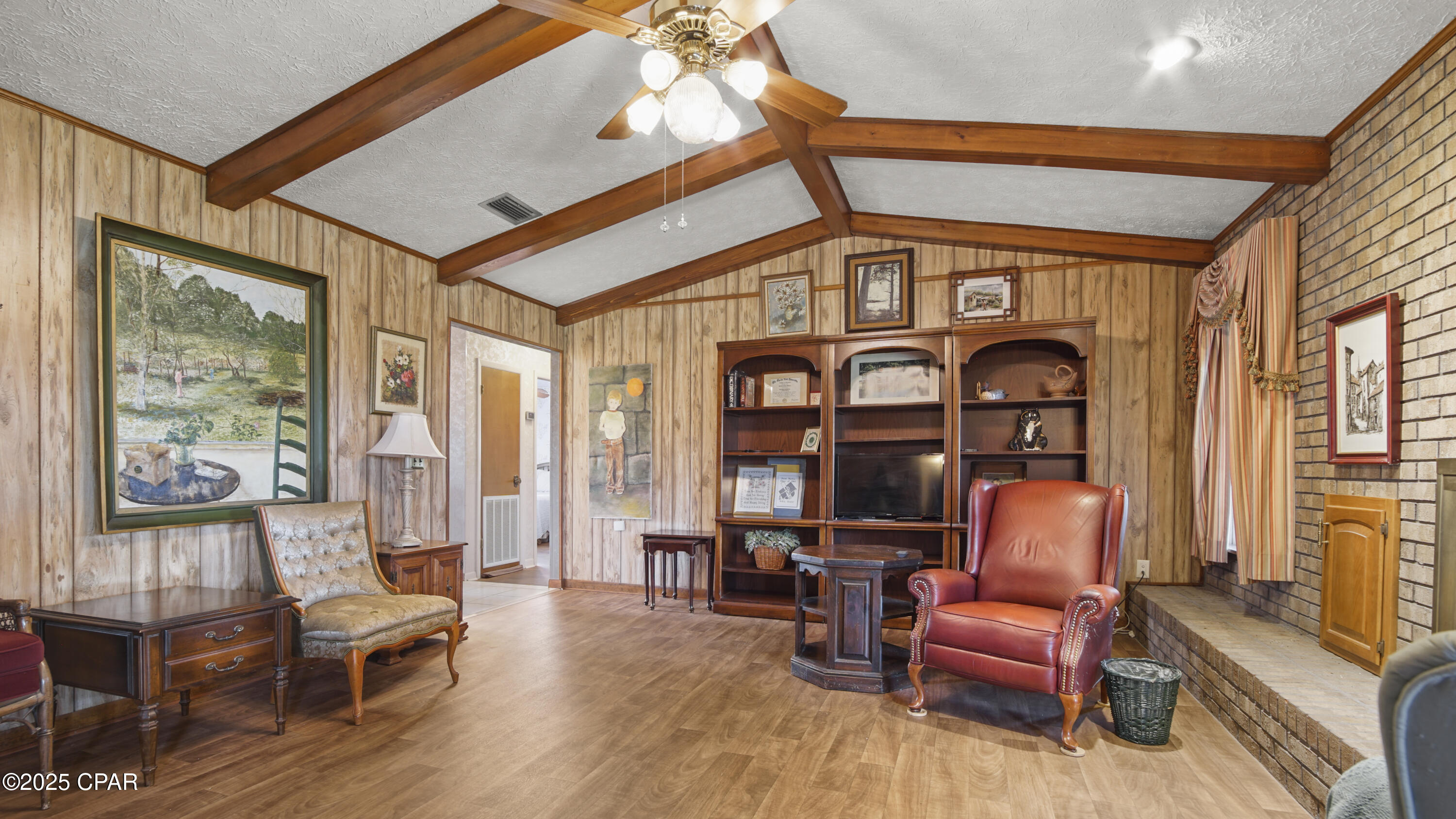 1303 Wildridge Road