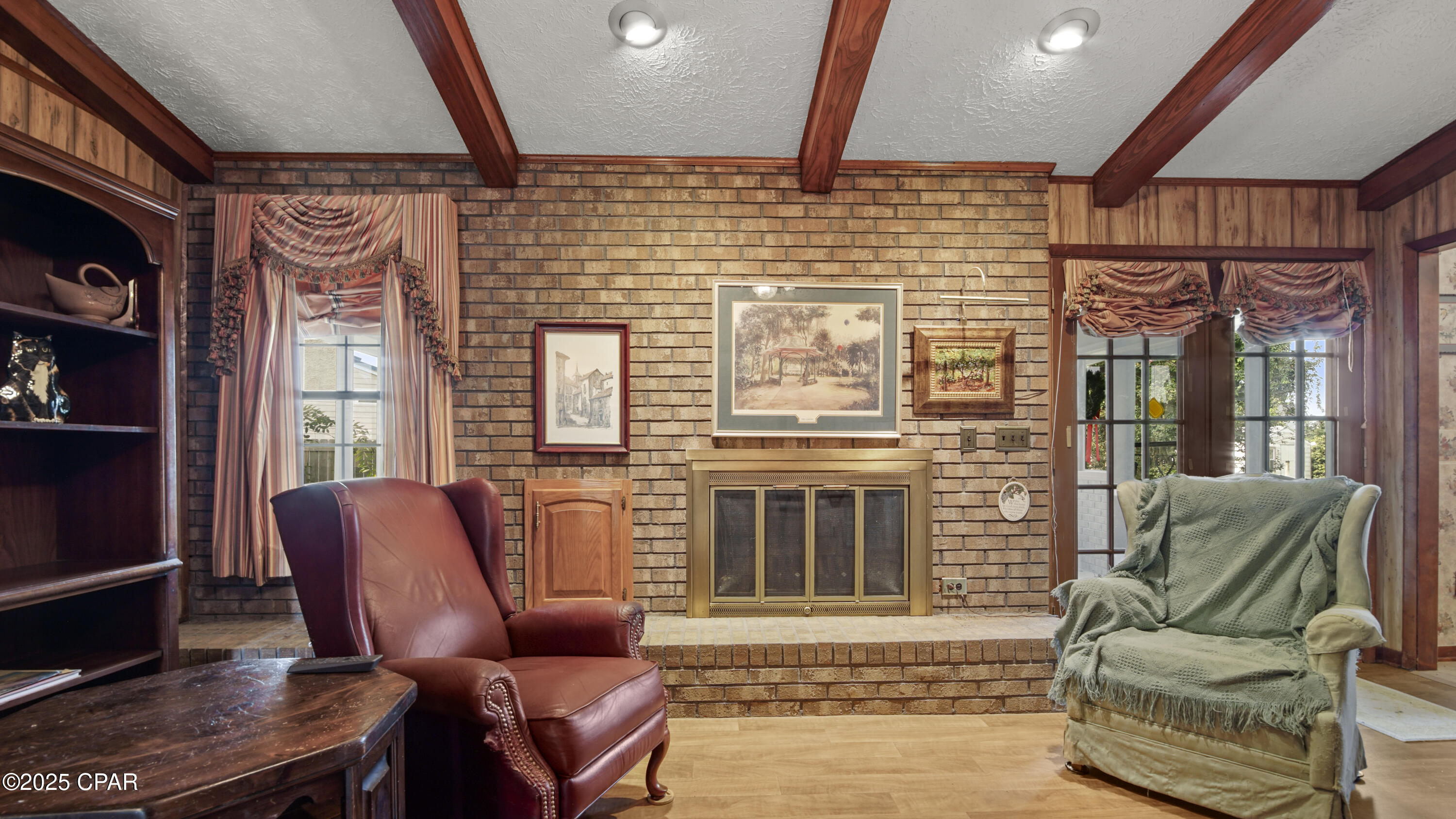 1303 Wildridge Road
