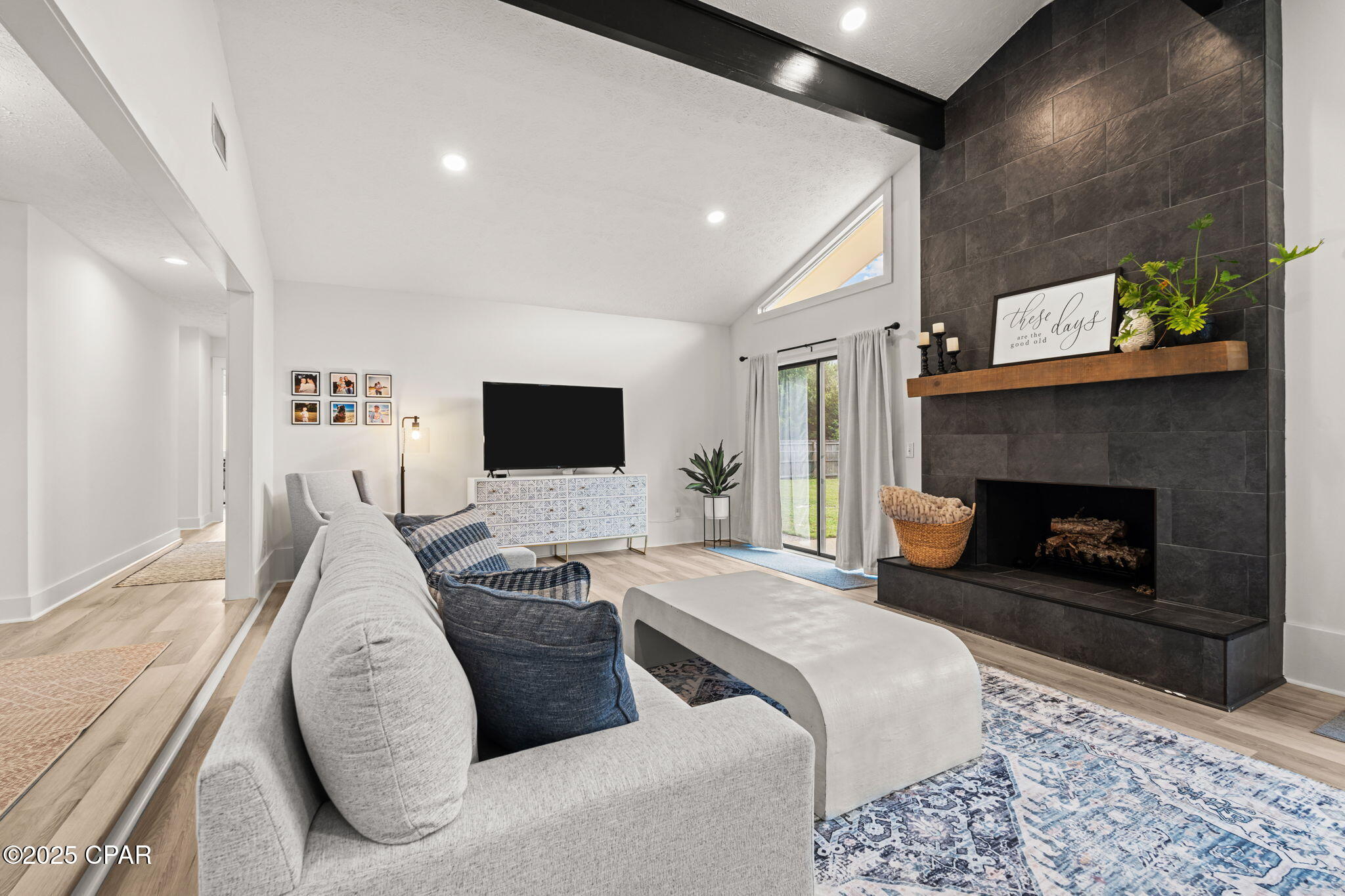 143 Queens Circle