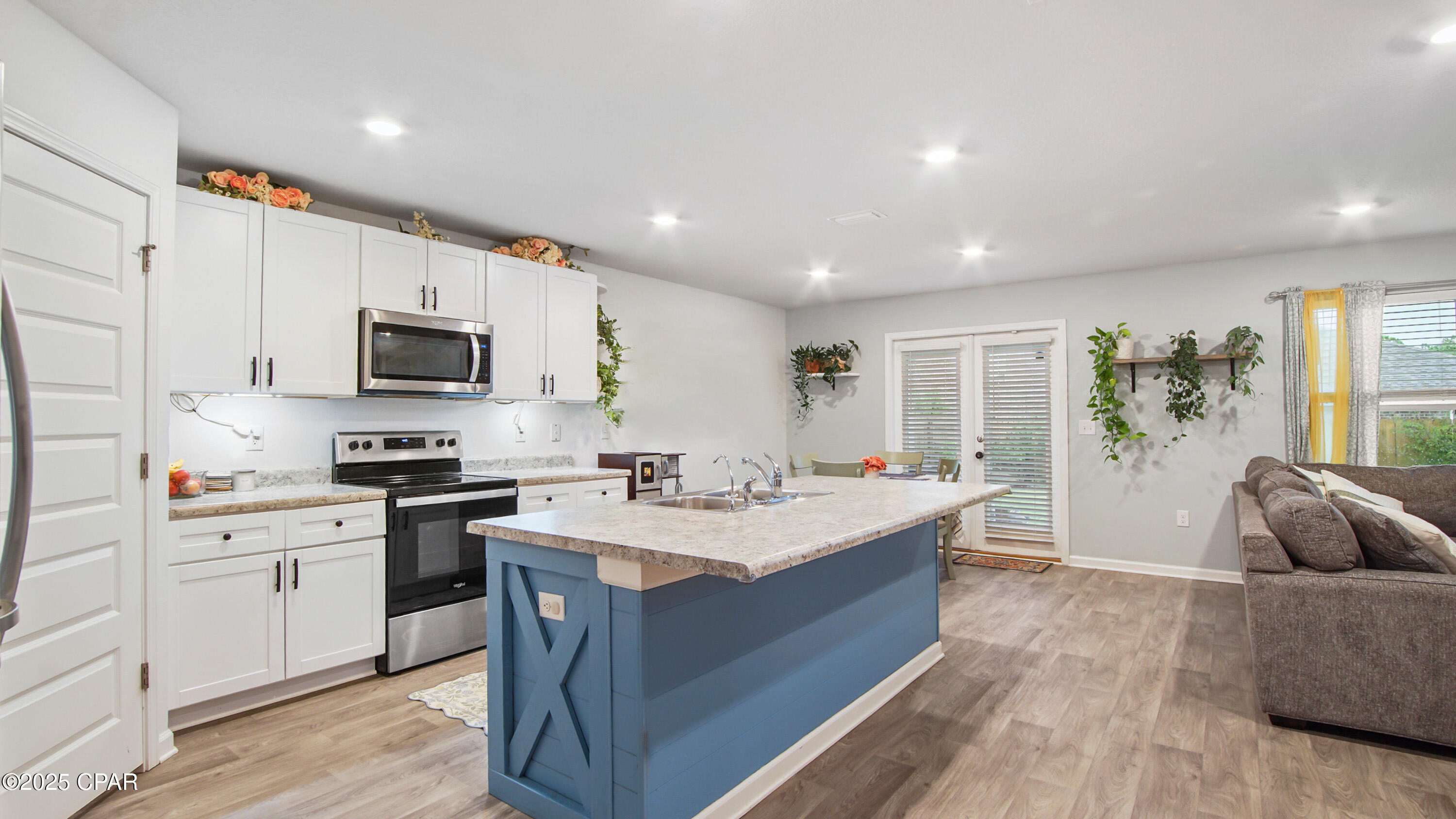 4757 Firefly Lane