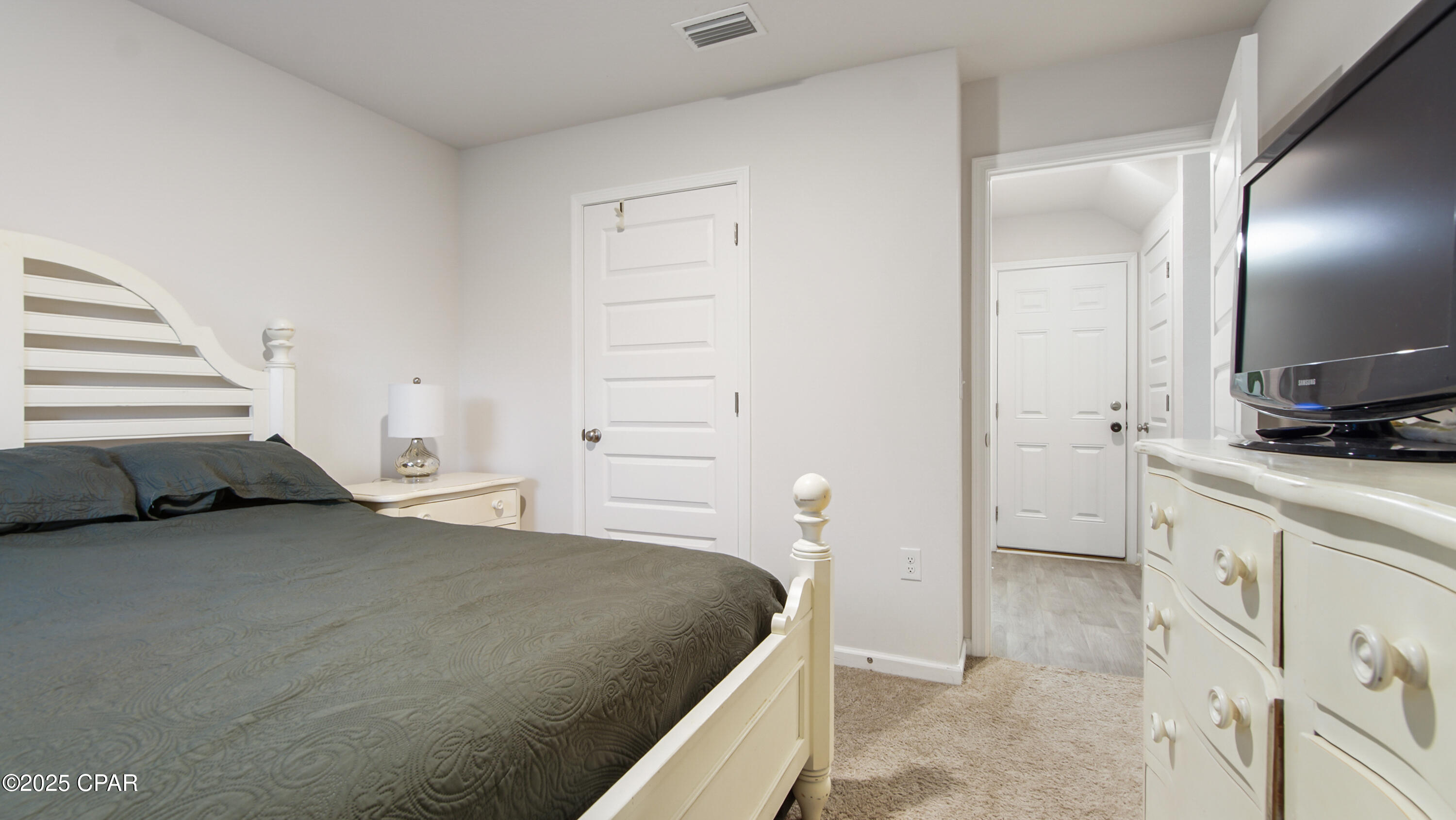 4757 Firefly Lane