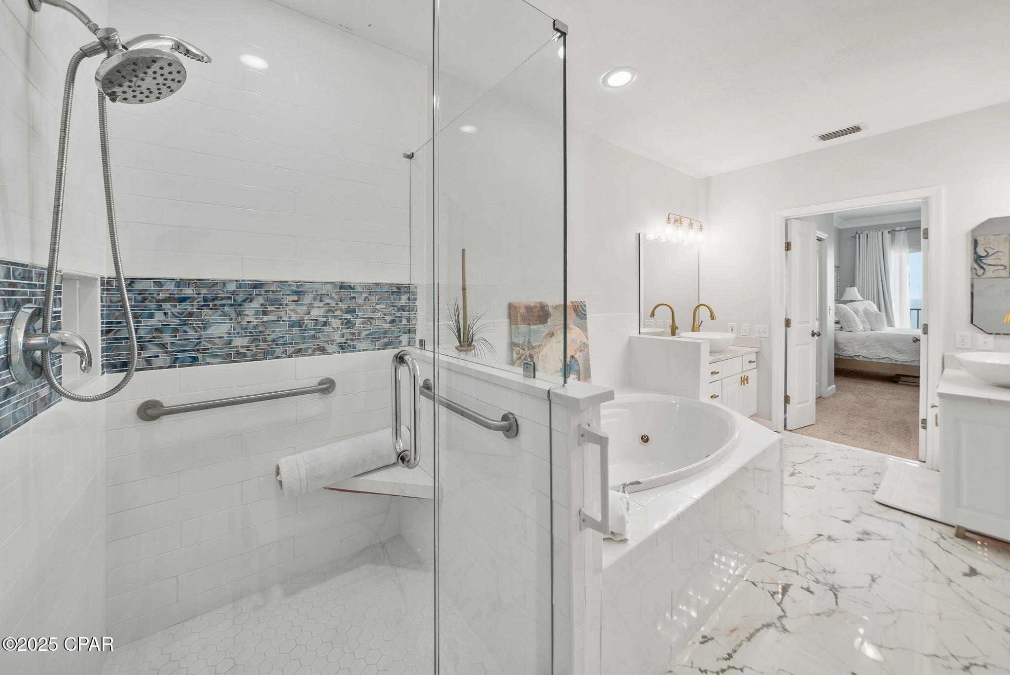 8601 W Surf 15 - Drive 15w