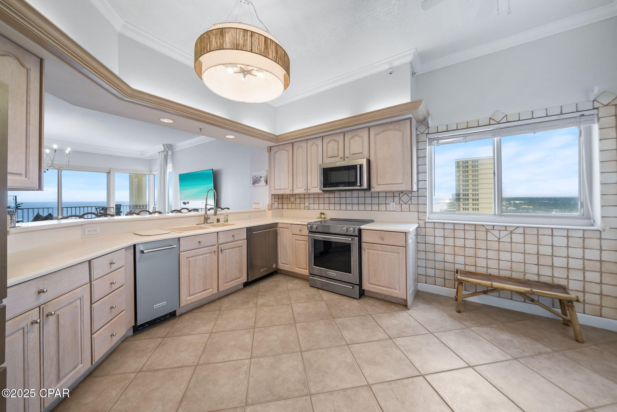 8601 W Surf 15 - Drive 15w