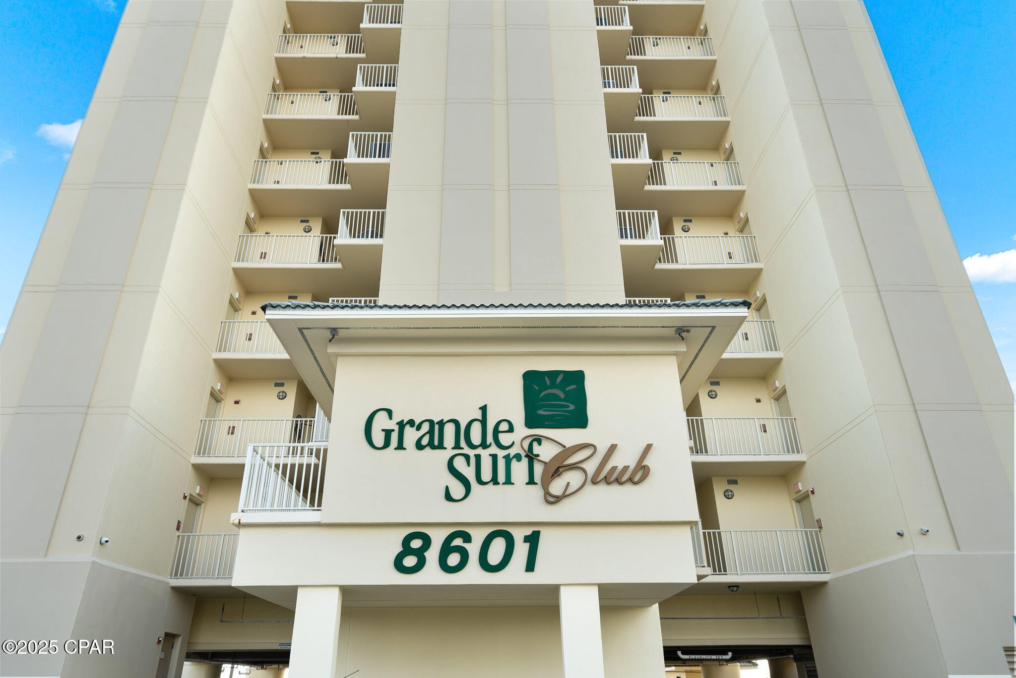 8601 W Surf 15 - Drive 15w
