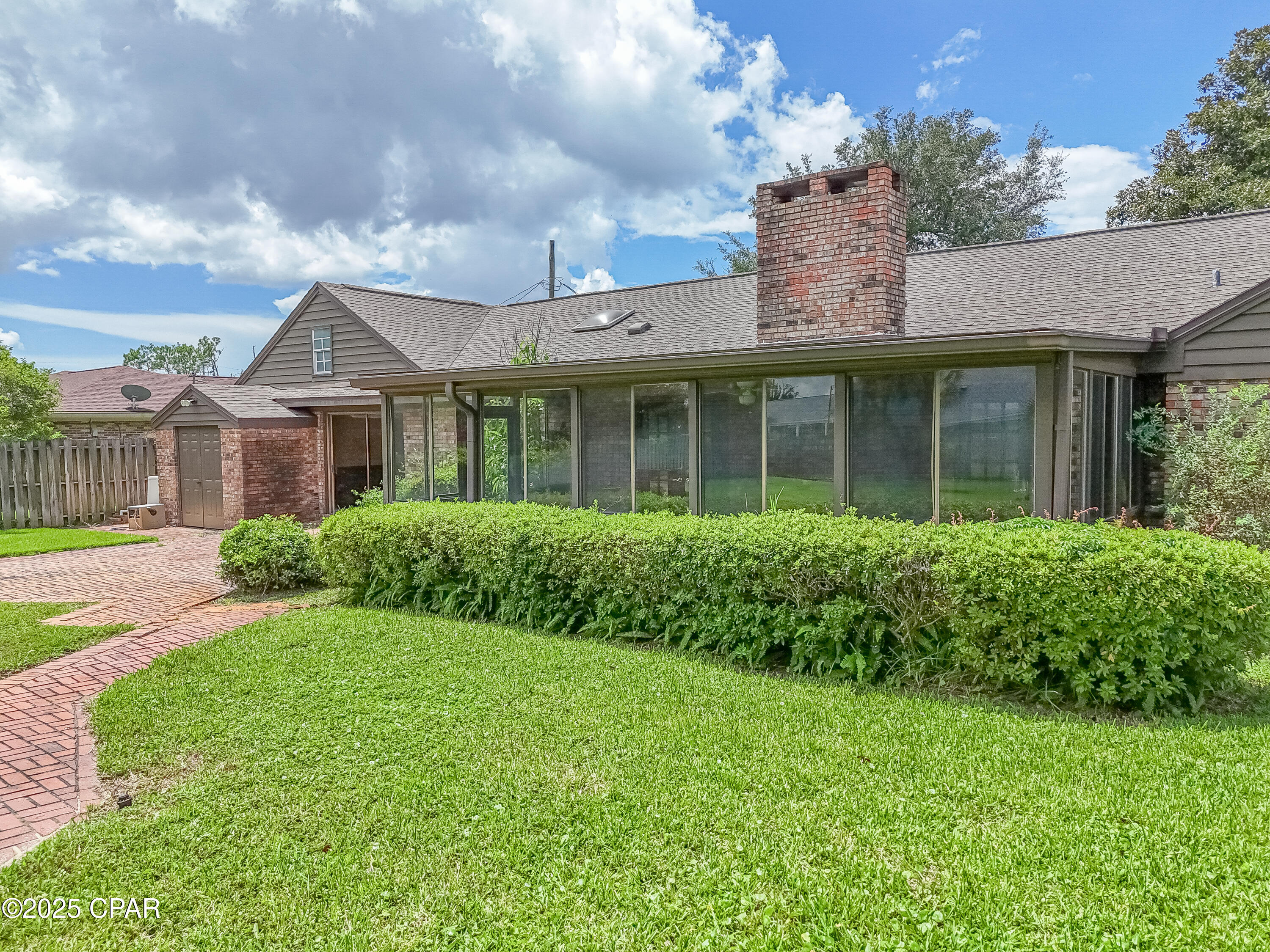 811 W Pierson Drive Drive