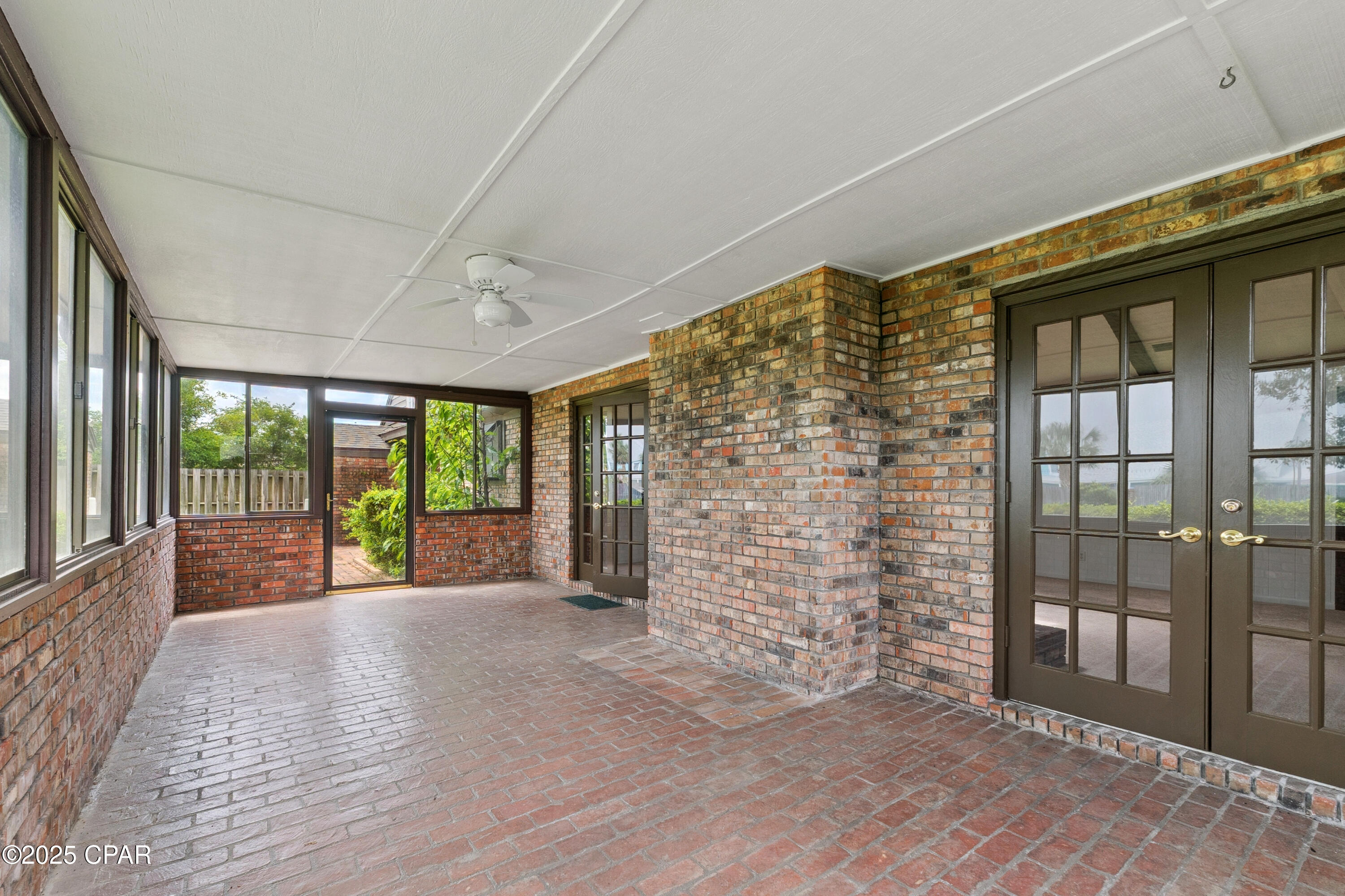 811 W Pierson Drive Drive