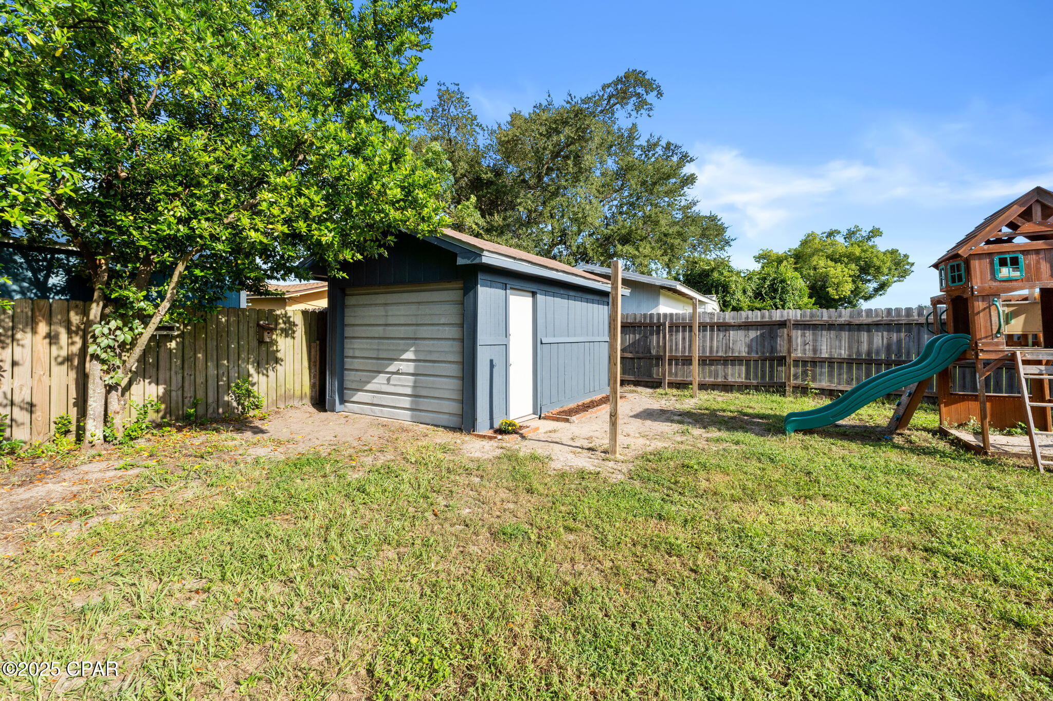 212 S Kimbrel Avenue