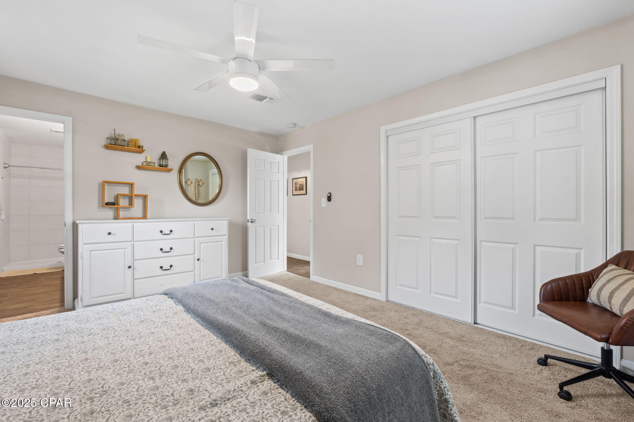 212 S Kimbrel Avenue