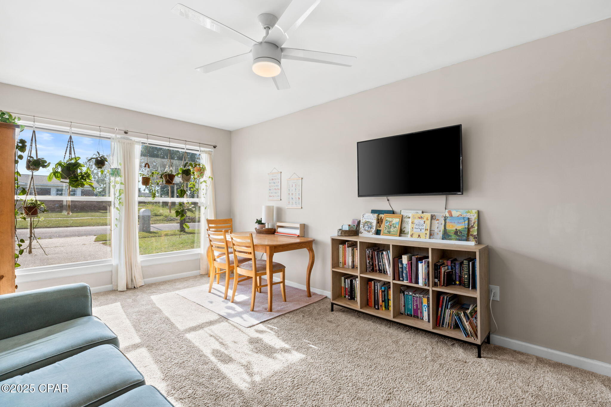 212 S Kimbrel Avenue