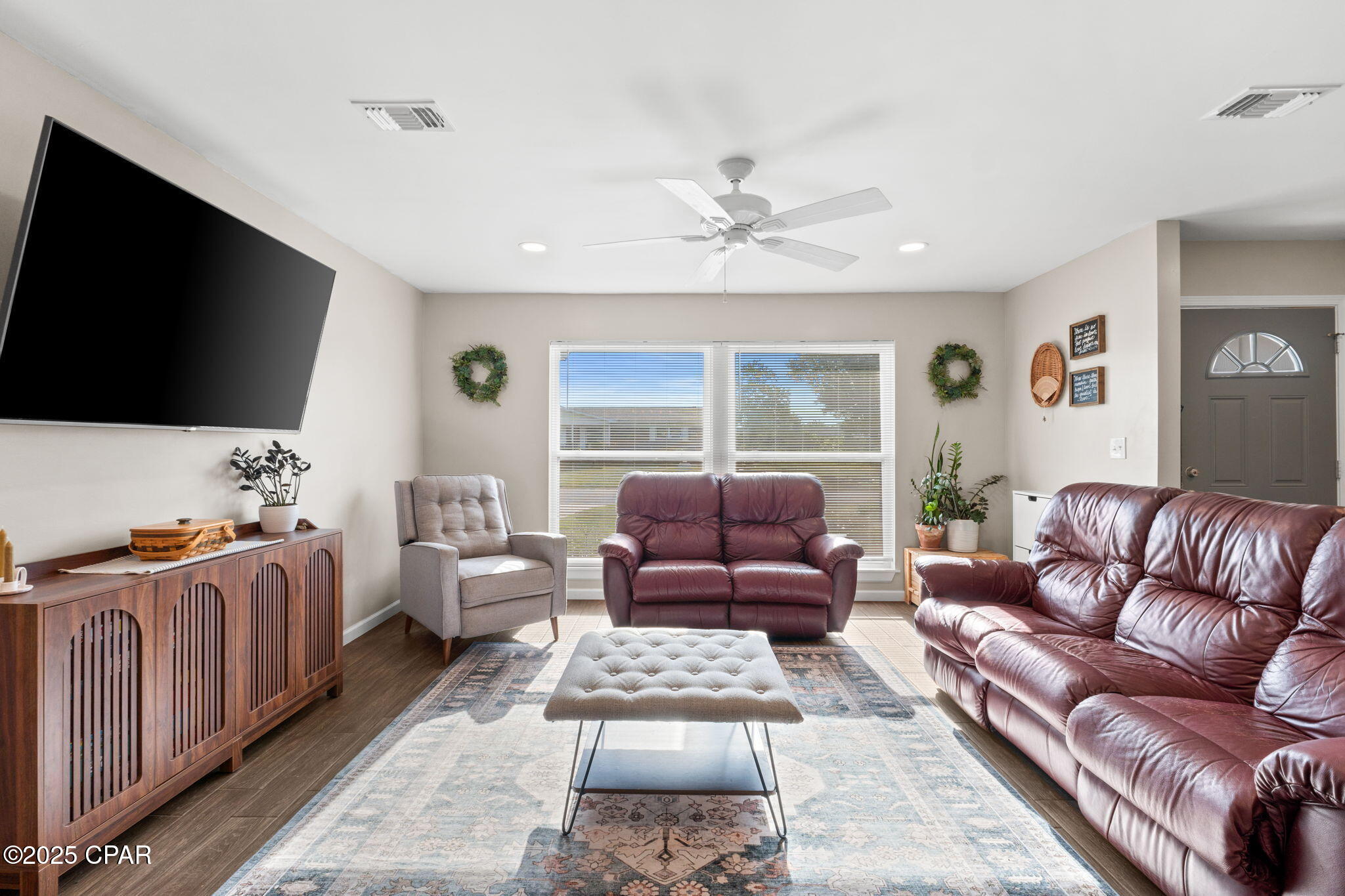 212 S Kimbrel Avenue