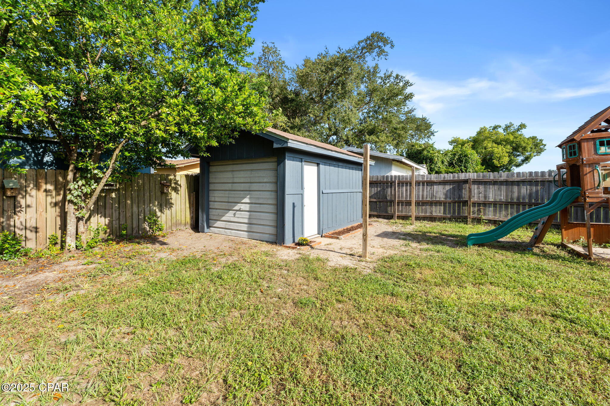 212 S Kimbrel Avenue