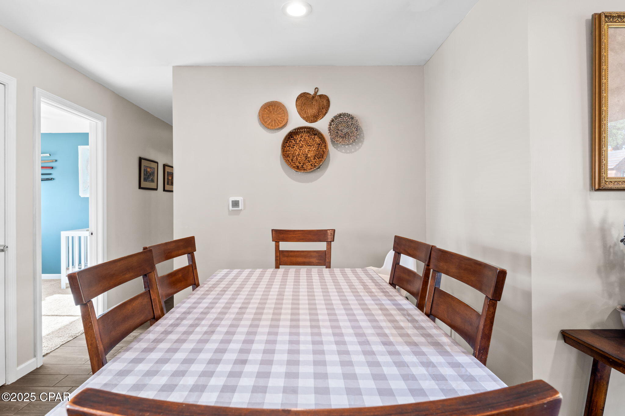 212 S Kimbrel Avenue