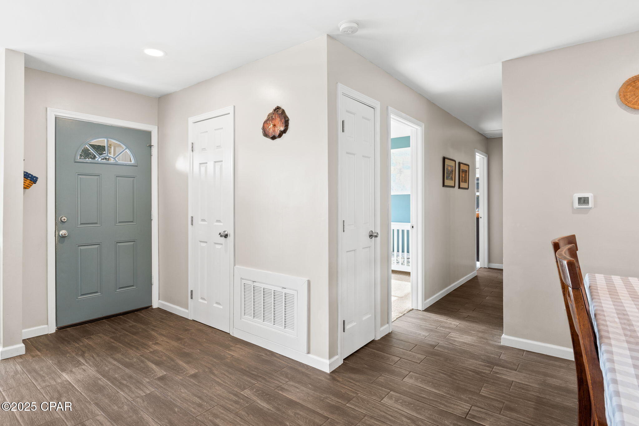 212 S Kimbrel Avenue